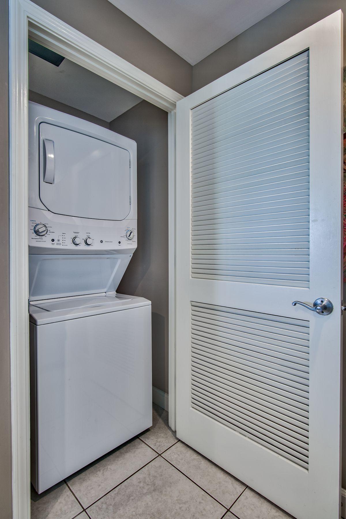 SPLASH Condo - Residential