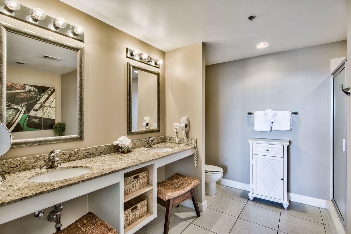 SPLASH Condo - Residential