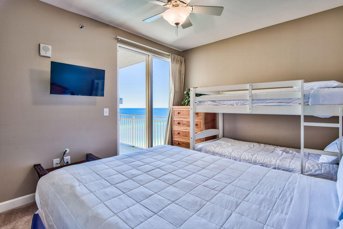 SPLASH Condo - Residential