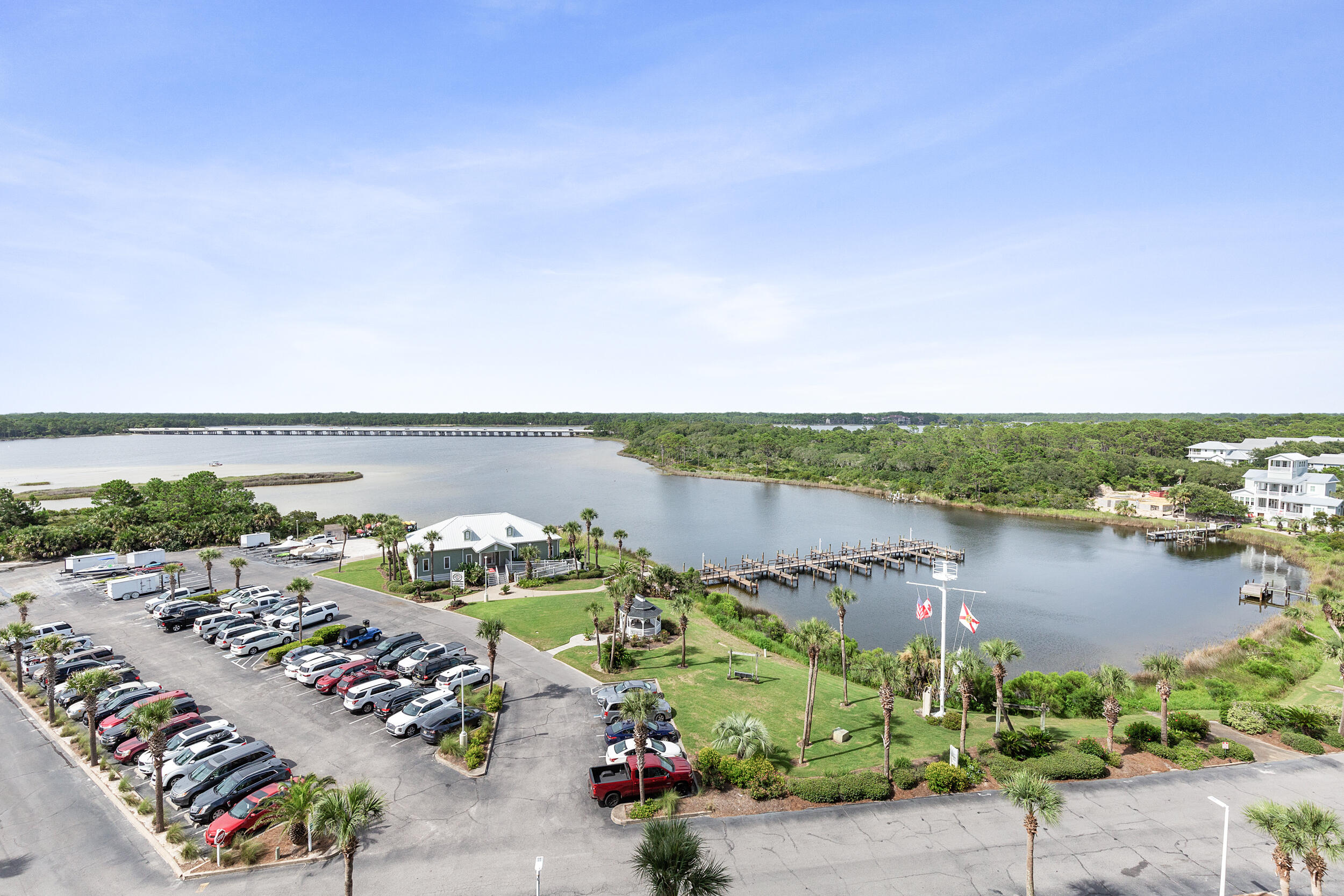 PINNACLE PORT - Residential