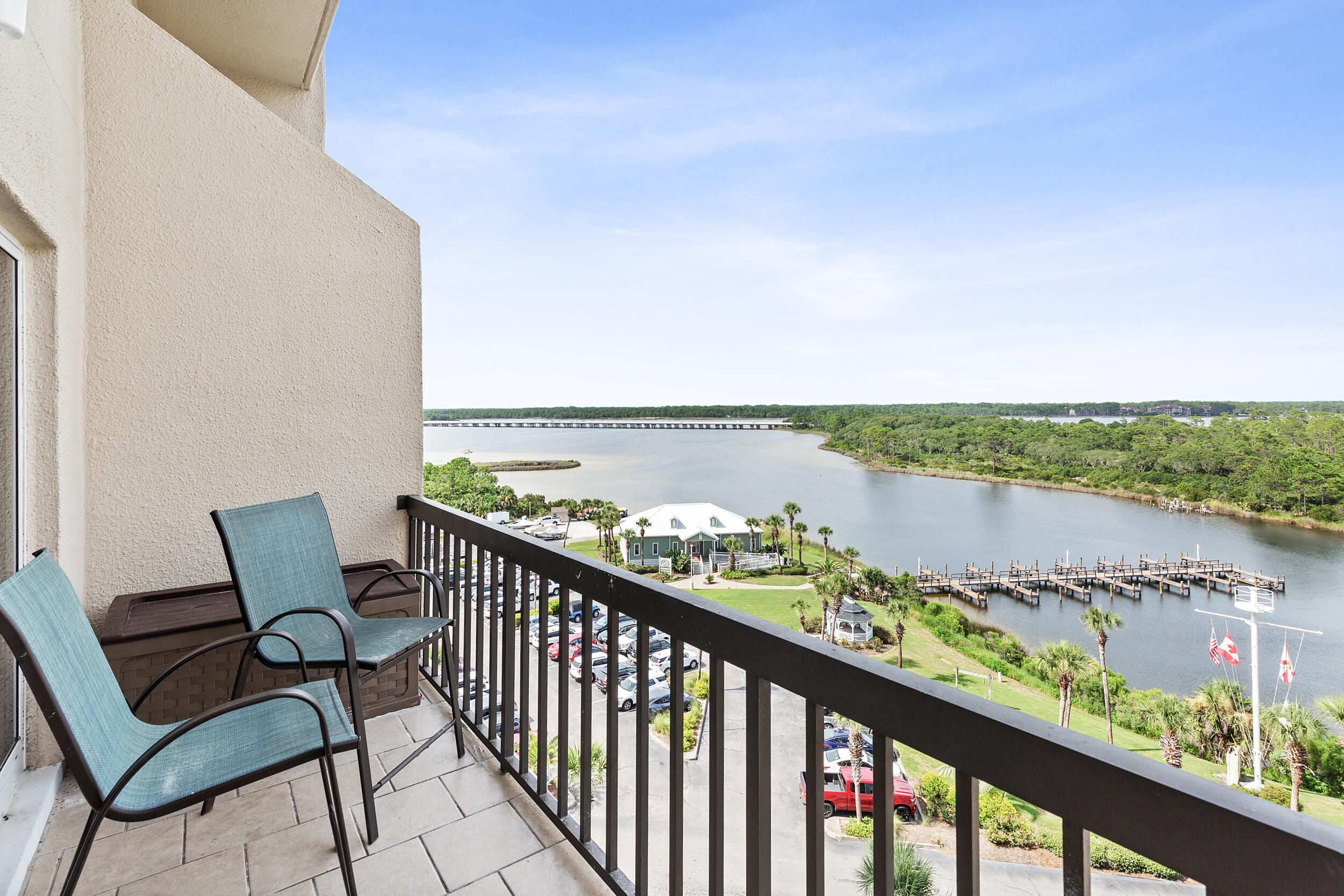 PINNACLE PORT - Residential