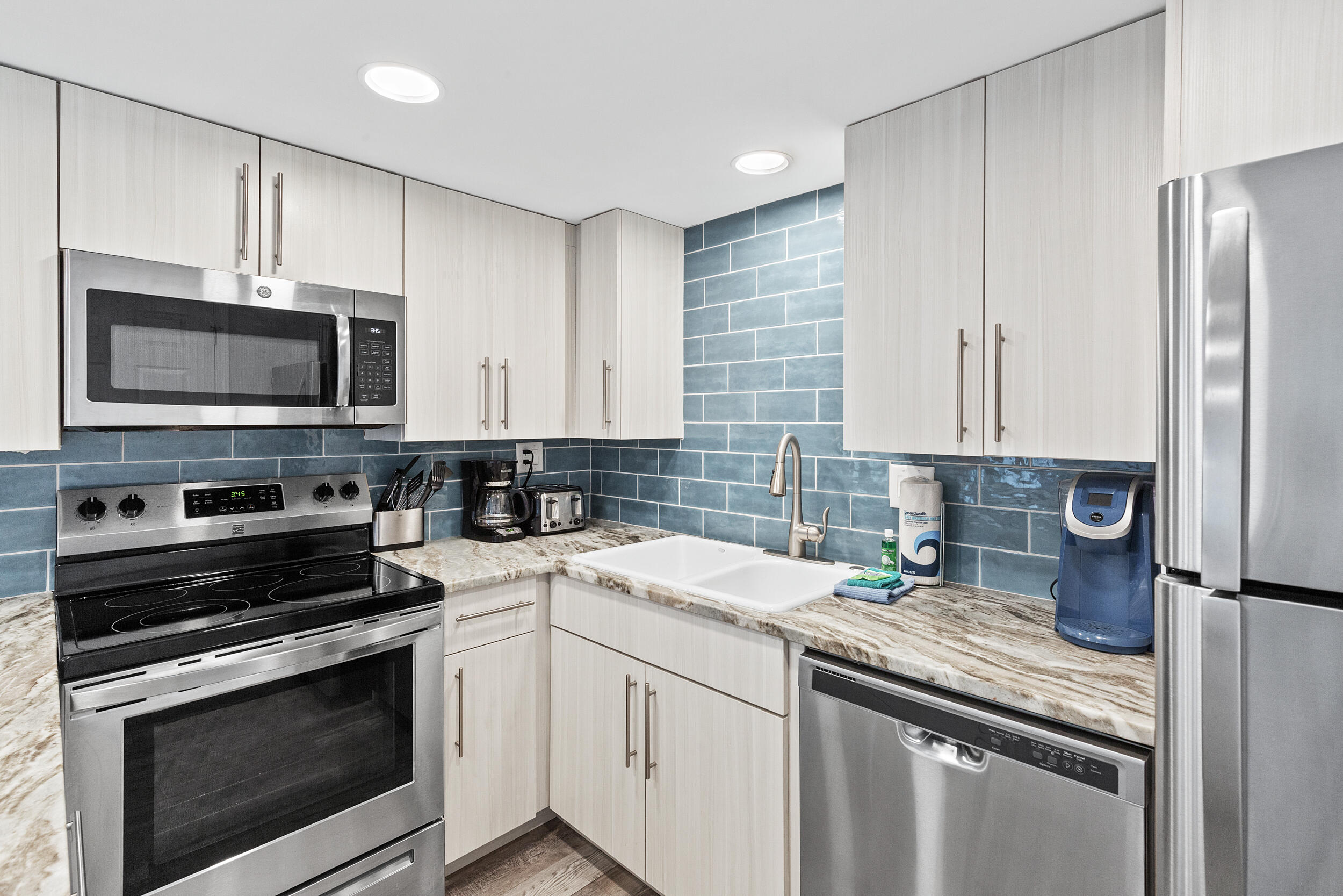 PINNACLE PORT - Residential