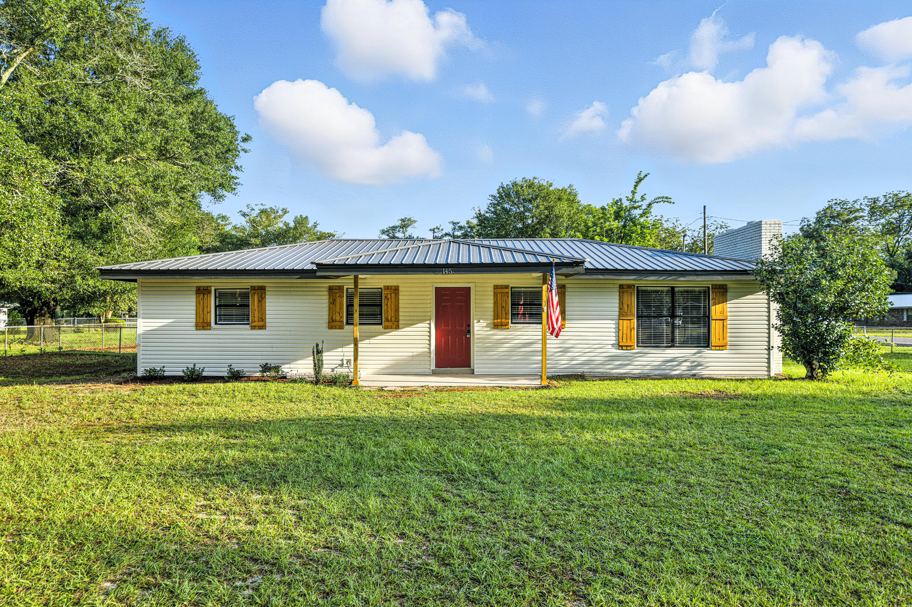 LOT 5 BLK 1 PAXTON HGTS. S/D #2 PB 3-89 OR 727-338 OR 1367-105 OR 3019-2319 OR 3363-3026 - Residential