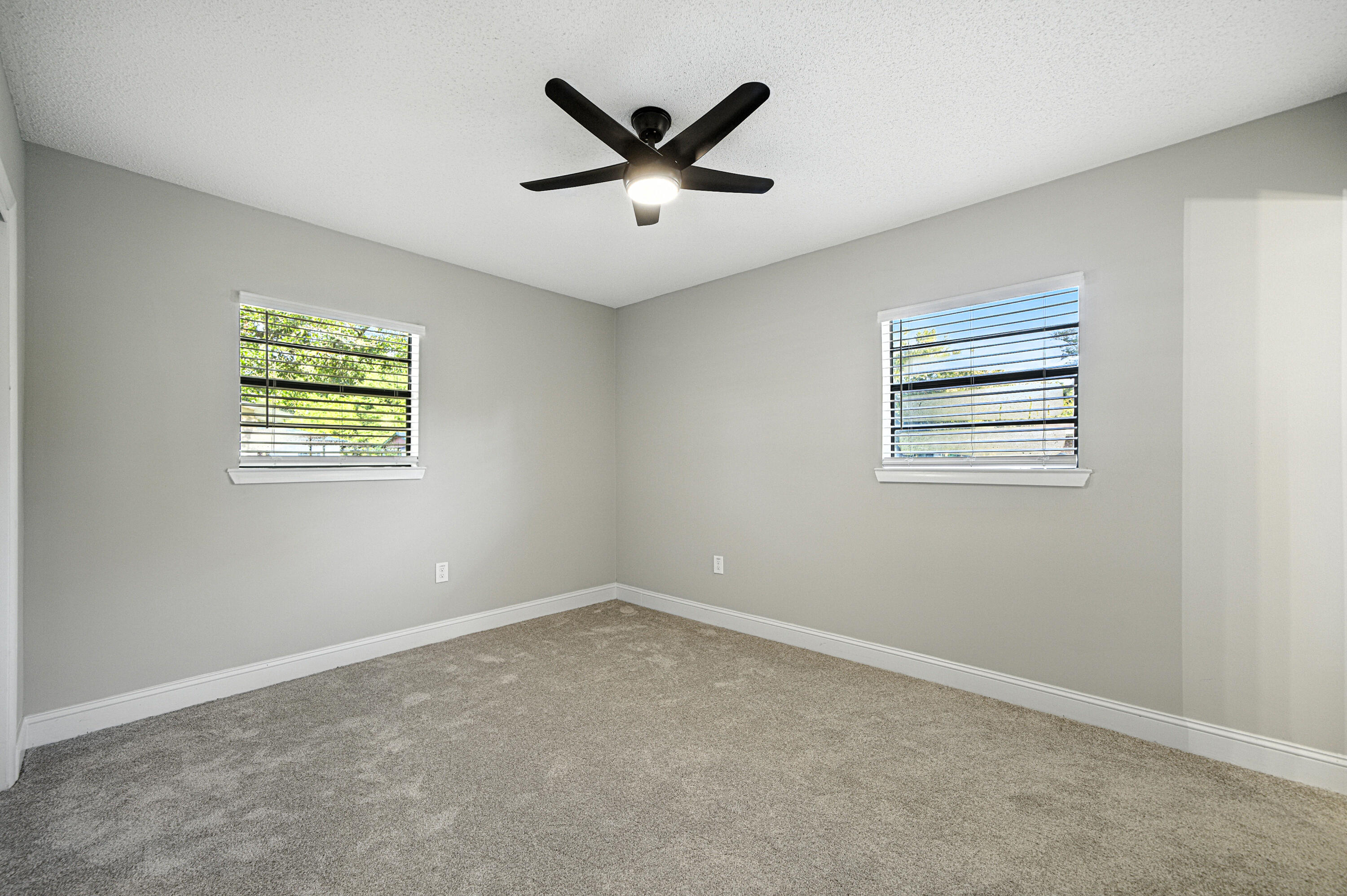 LOT 5 BLK 1 PAXTON HGTS. S/D #2 PB 3-89 OR 727-338 OR 1367-105 OR 3019-2319 OR 3363-3026 - Residential