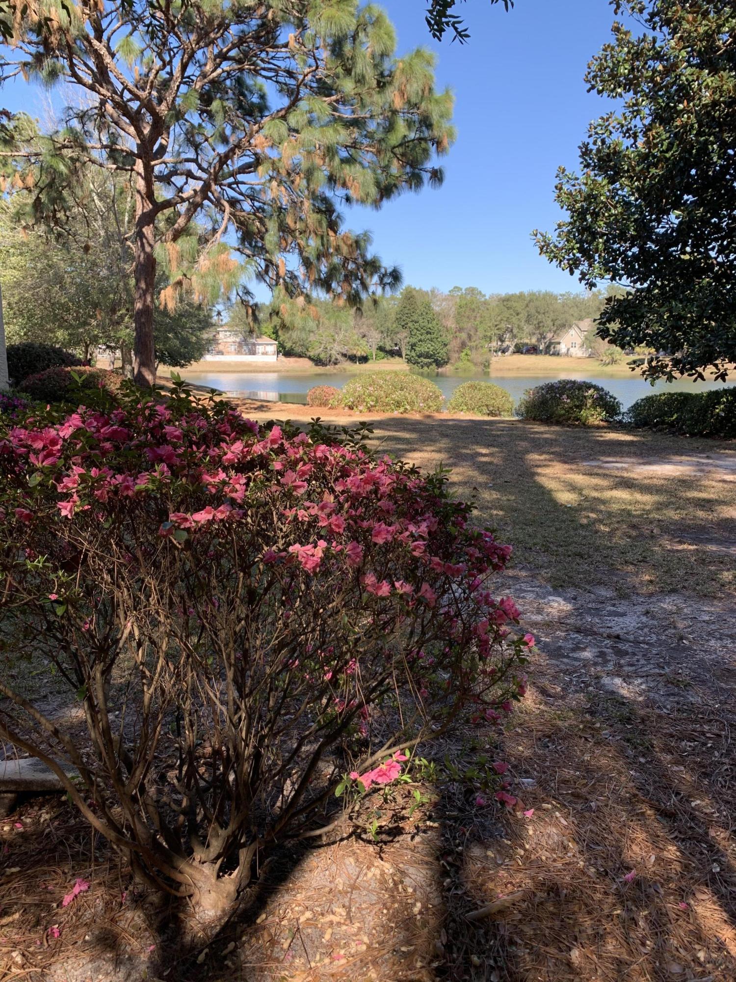 LAKESIDE CONDO AT BLUEWATER BAY - Residential