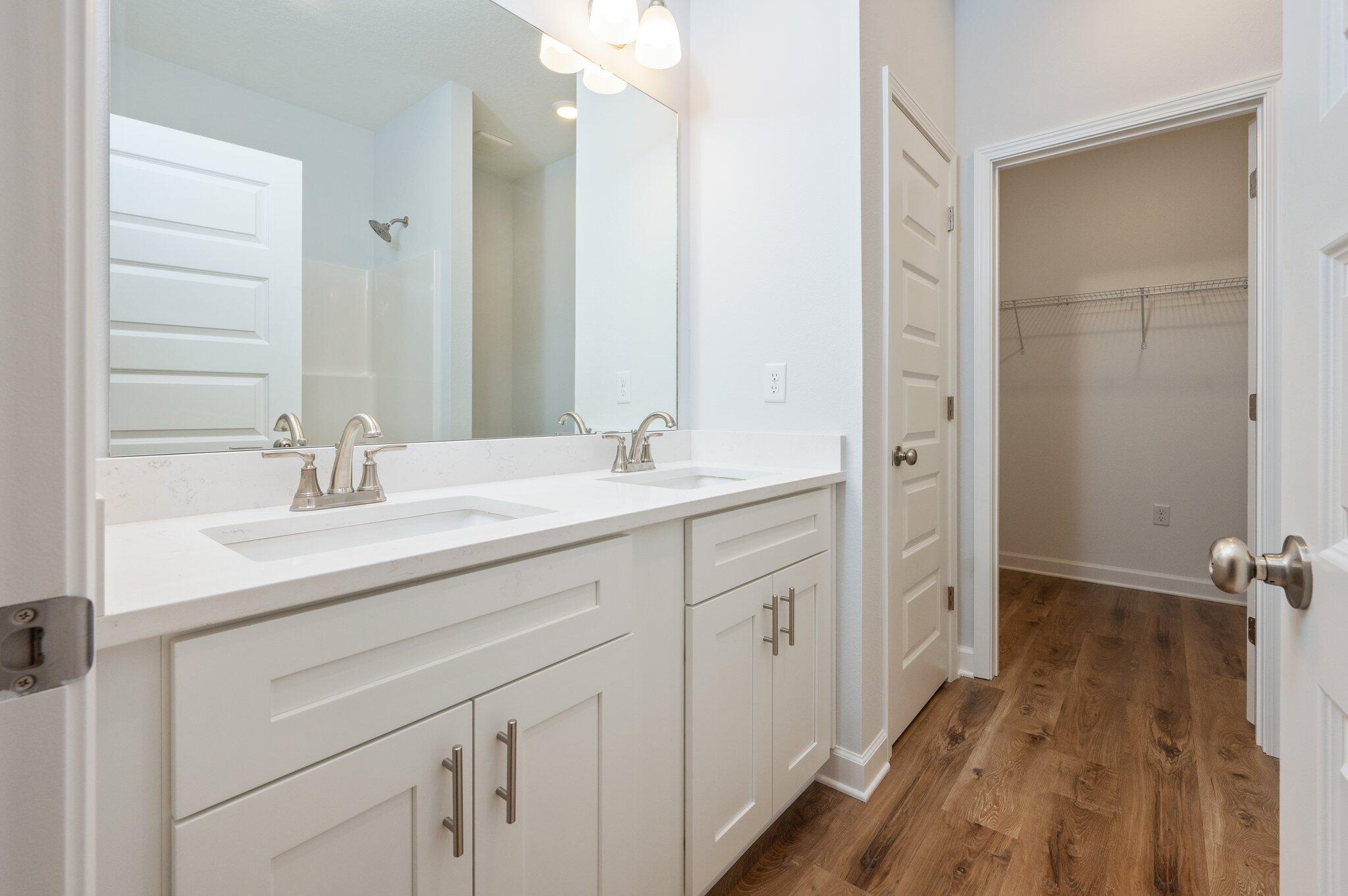 MORRIS ADDN TO CRESTVIEW - Residential