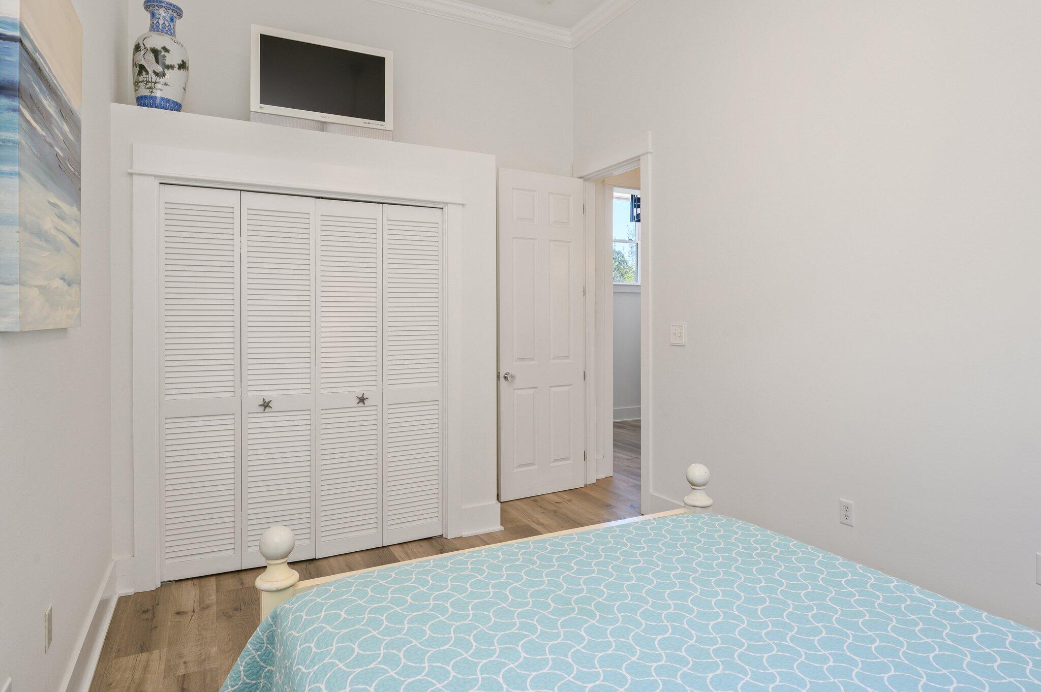 SEAGROVE 5TH ADDN - Residential