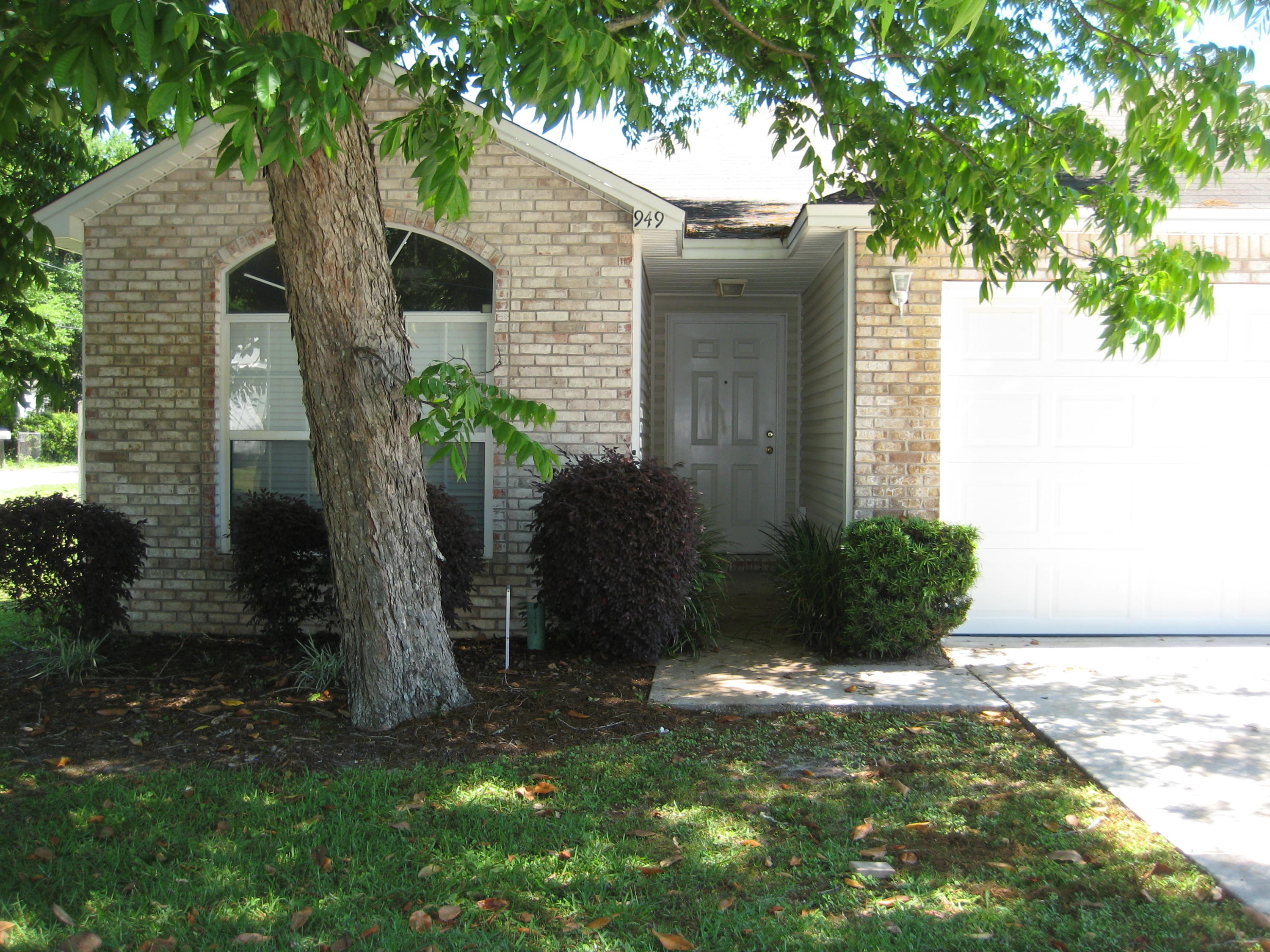 OAK PARK ESTATES - Residential