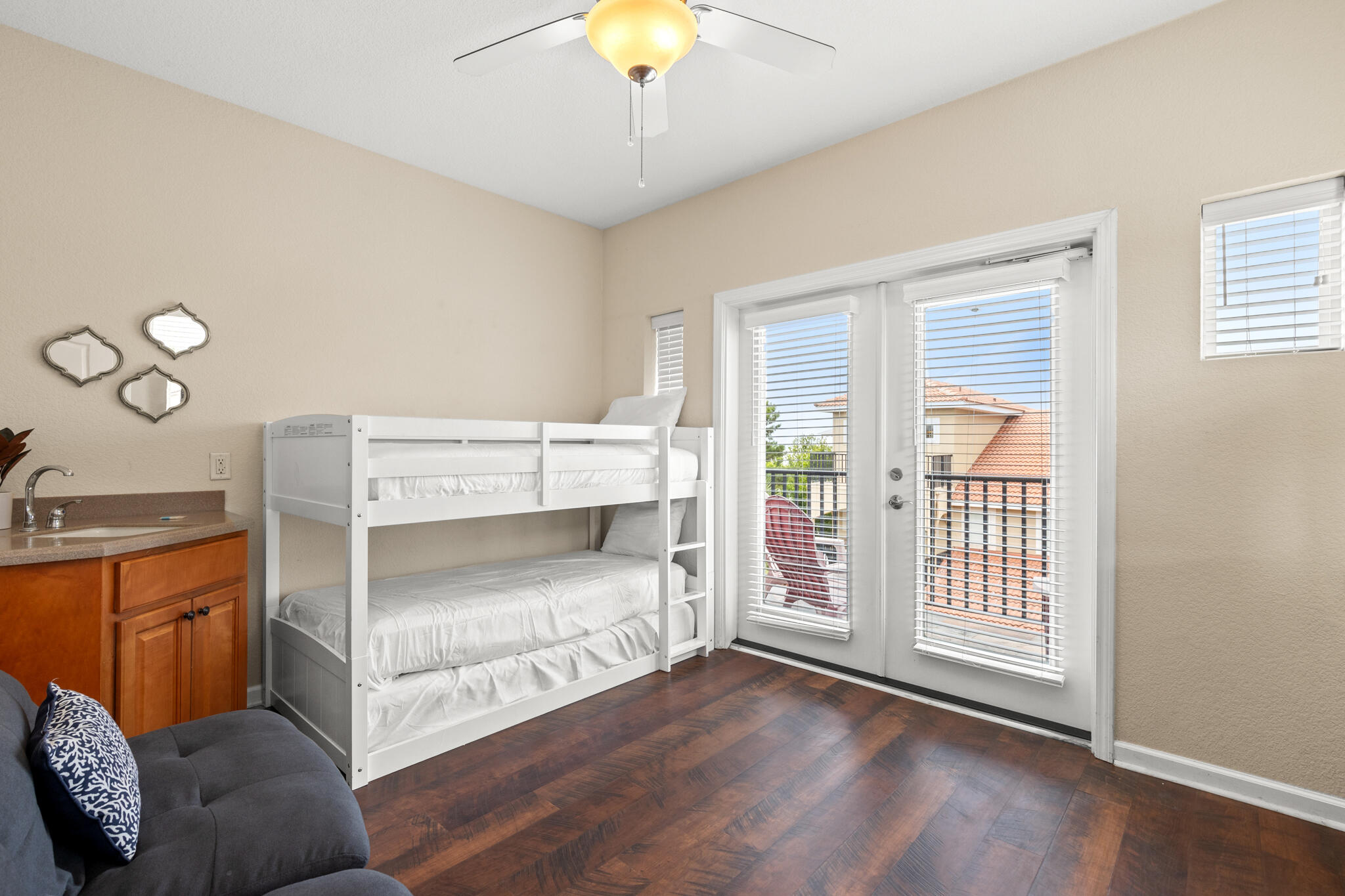 BELLA COSTA - Residential