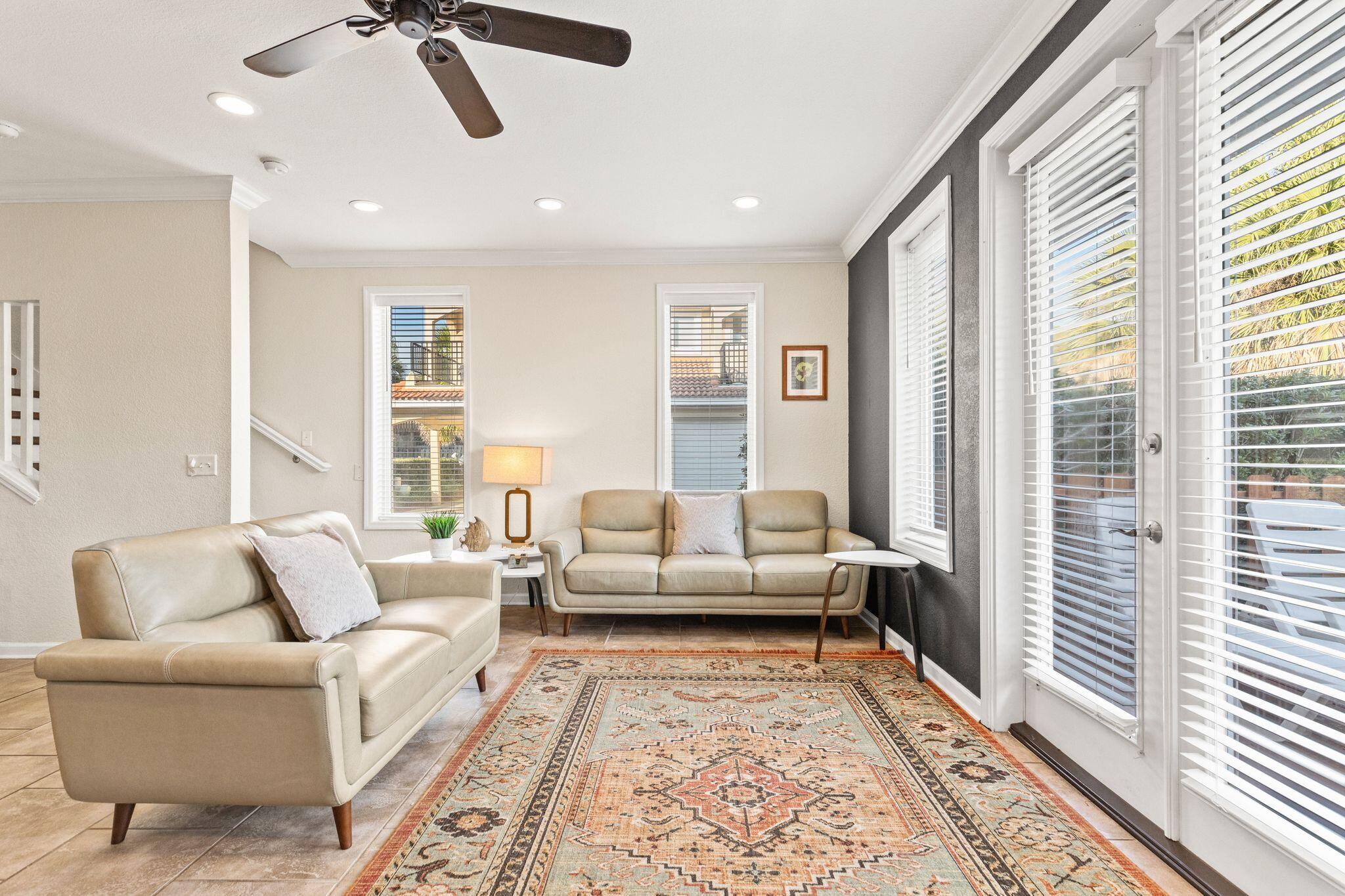 BELLA COSTA - Residential