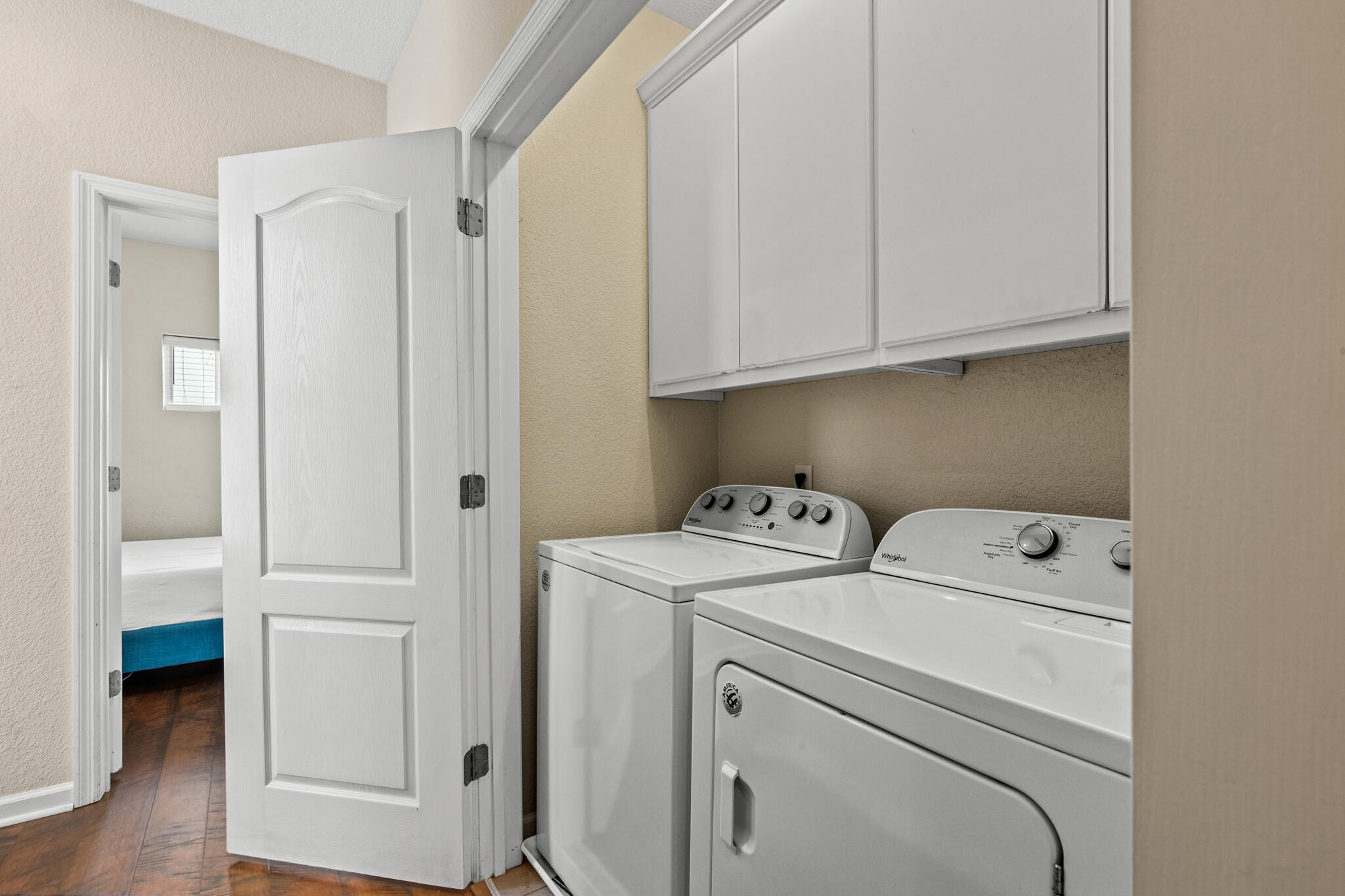 BELLA COSTA - Residential