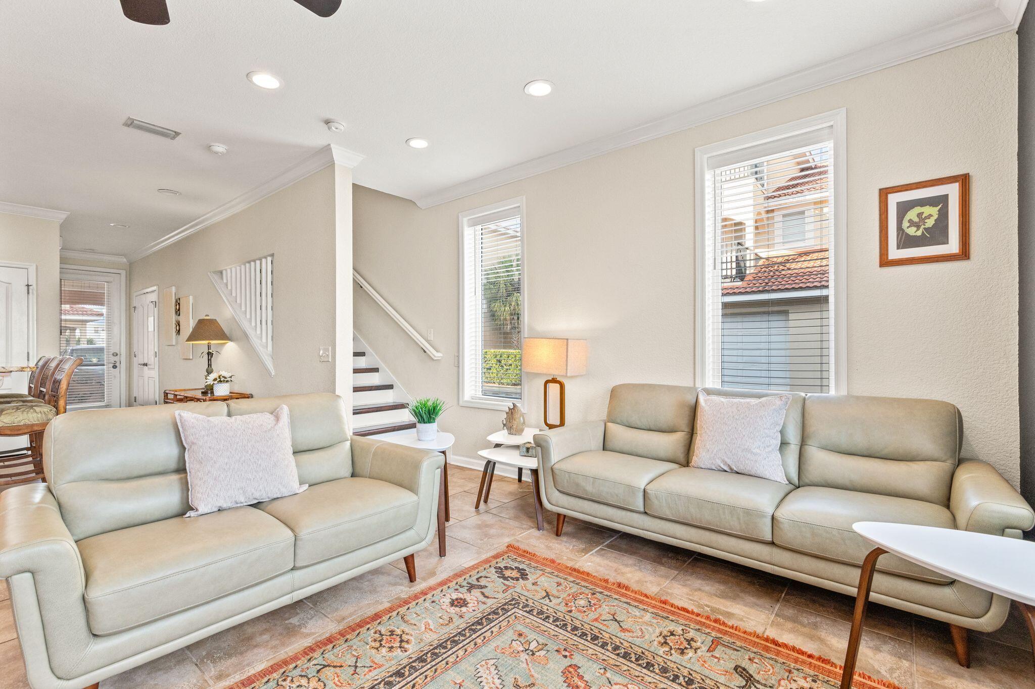 BELLA COSTA - Residential