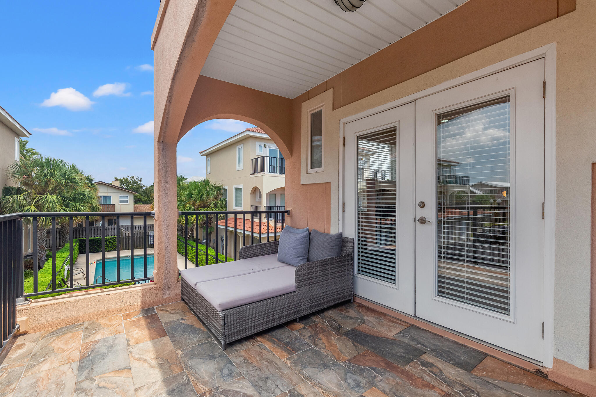 BELLA COSTA - Residential