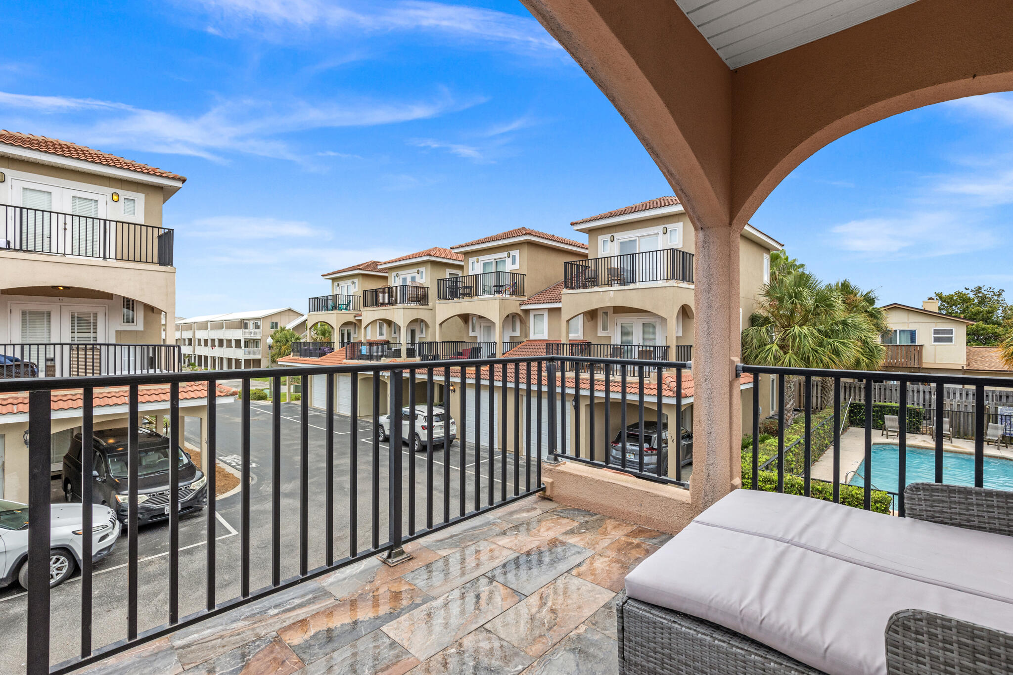 BELLA COSTA - Residential