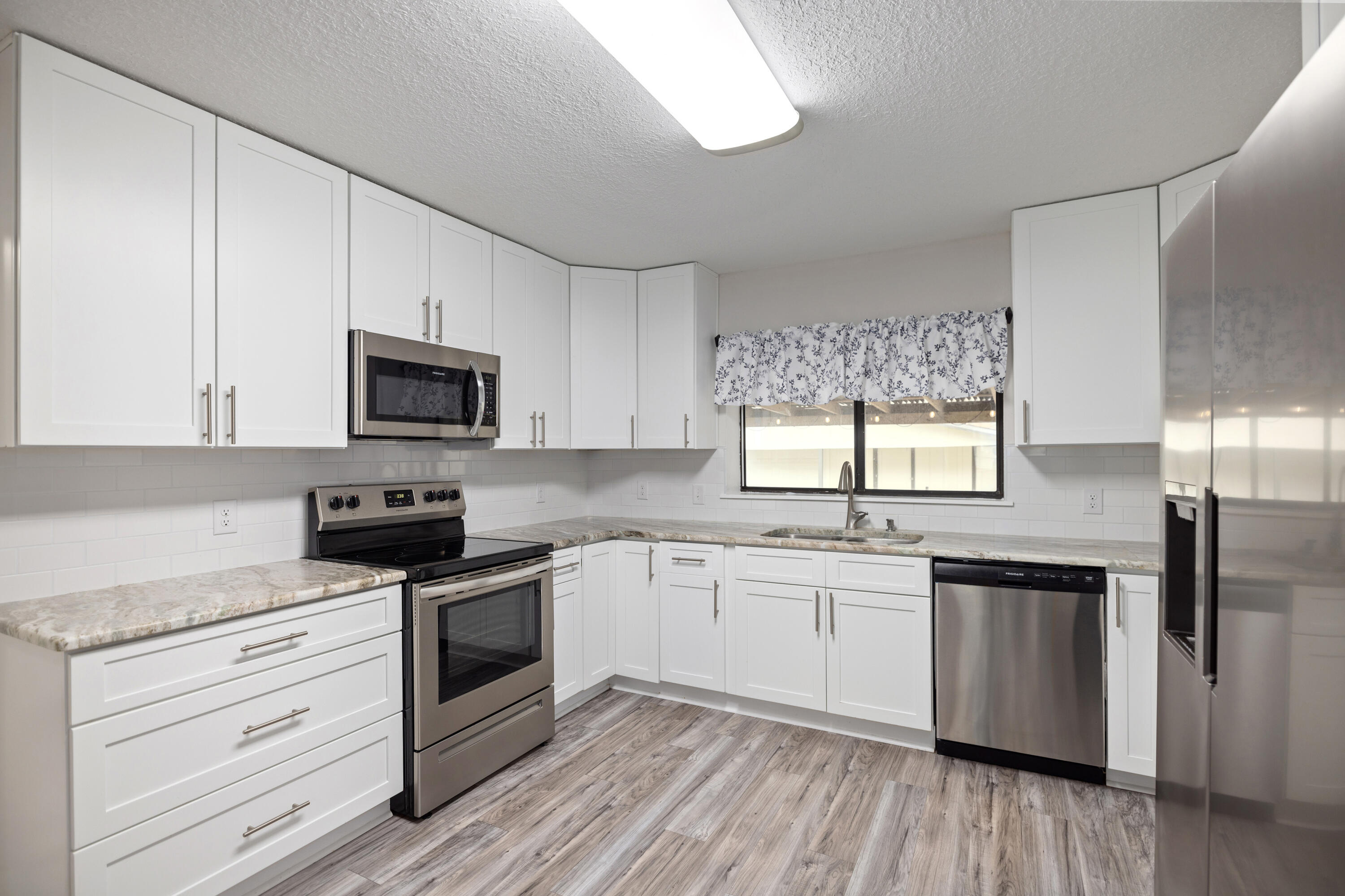 VALPARAISO PLAT 1 LOT 25 BLK 5 - Residential Lease