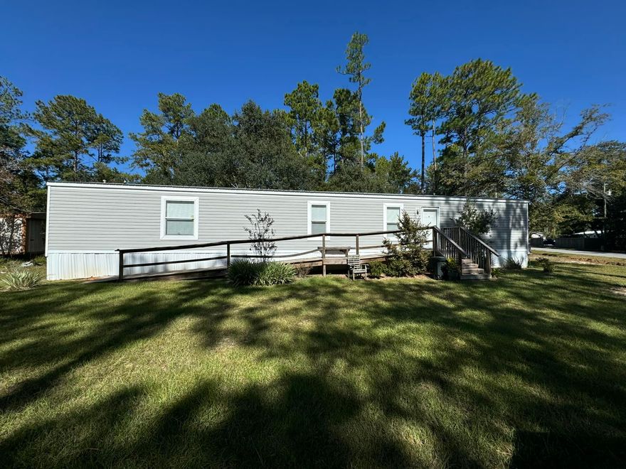 This beautiful 2-bedroom, 2-bathroom rental, built in 2019, offers  a prime location near the bay in Freeport.
Enjoy an open-concept living area that seamlessly connects the living room, dining area, and kitchen, creating a perfect space for entertaining or relaxing. The kitchen is equipped with all appliances and ample counter space, making it a joy to cook and gather.
Both bedrooms provide comfort and privacy, with the master featuring an en-suite bathroom for added convenience. Situated on a desirable corner lot, the property boasts a spacious yard ideal for outdoor activities, Just minutes from the bay, you'll have easy access to waterfront activities, parks. Requirements are a credit score of 600, one year of employment & minimum household monthly income is $3375.