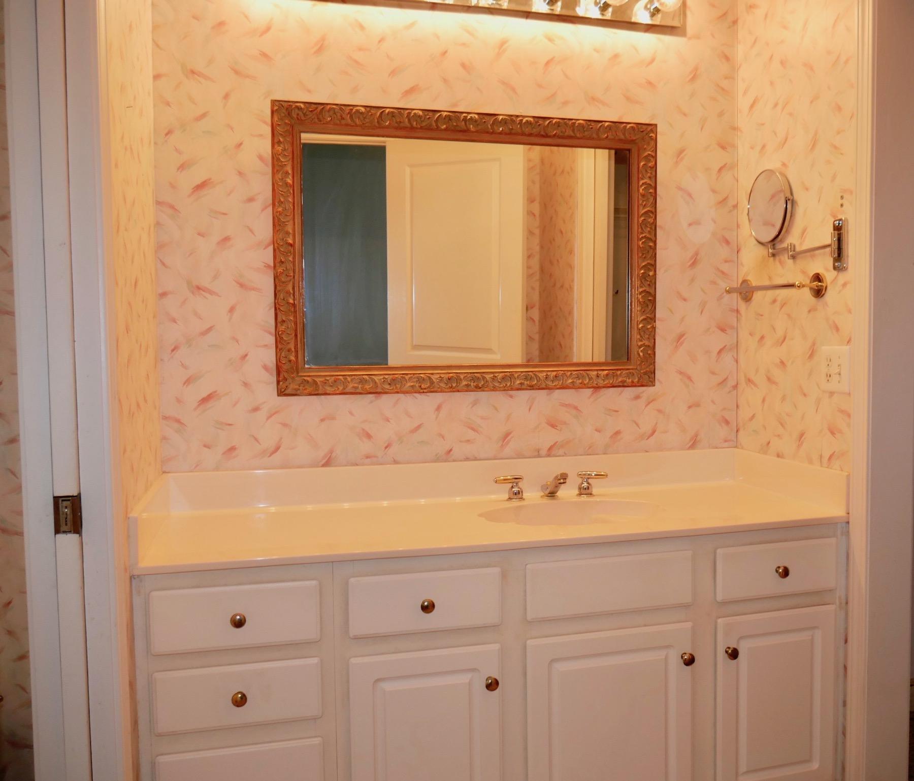 HIDDEN LAKES - Residential