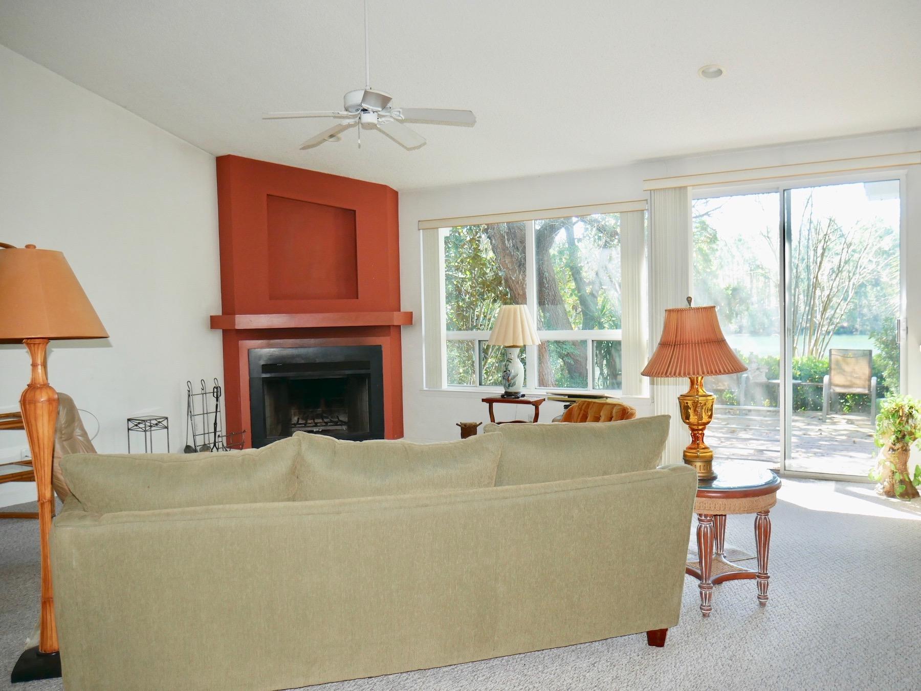 HIDDEN LAKES - Residential