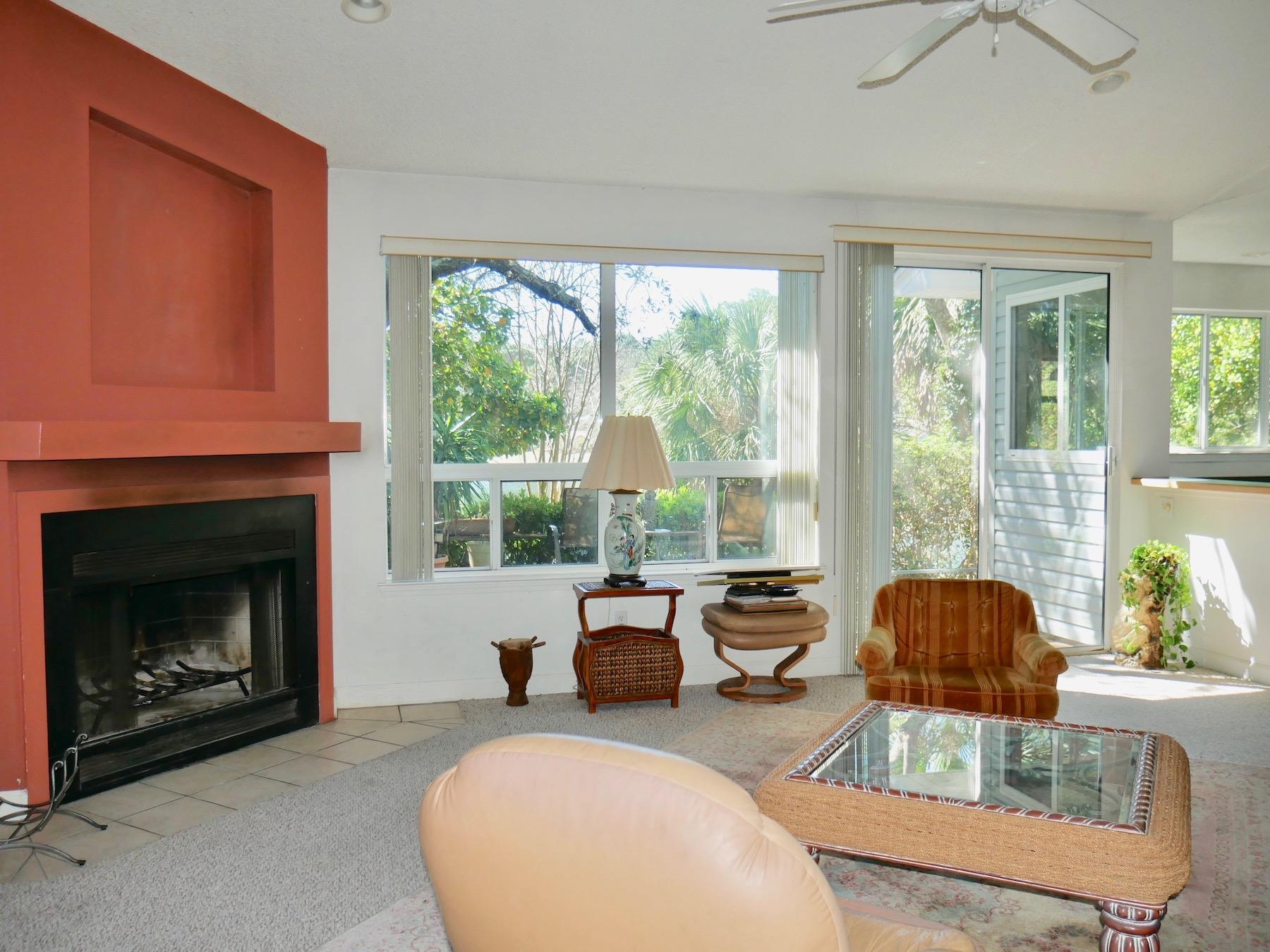 HIDDEN LAKES - Residential