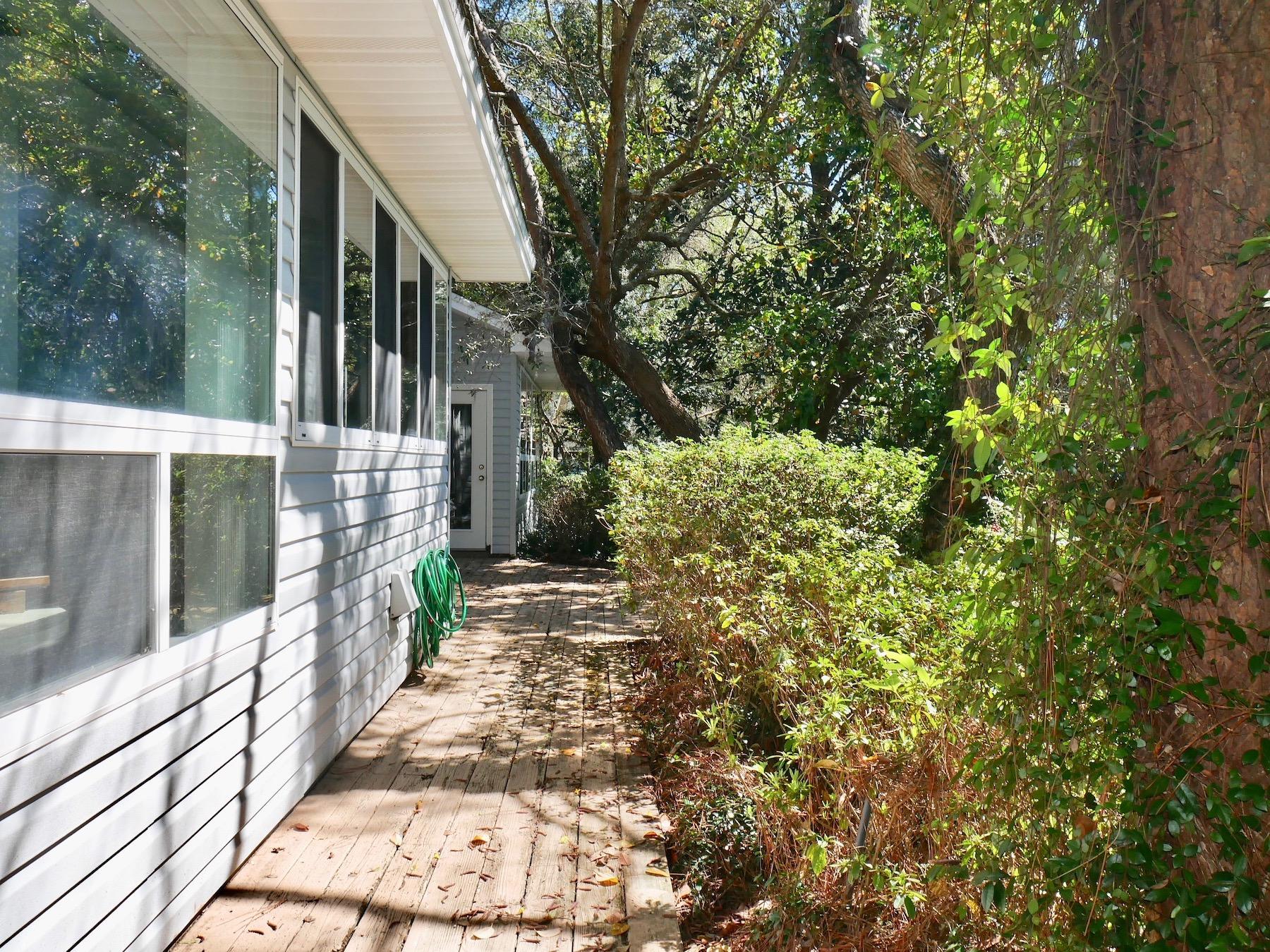 HIDDEN LAKES - Residential