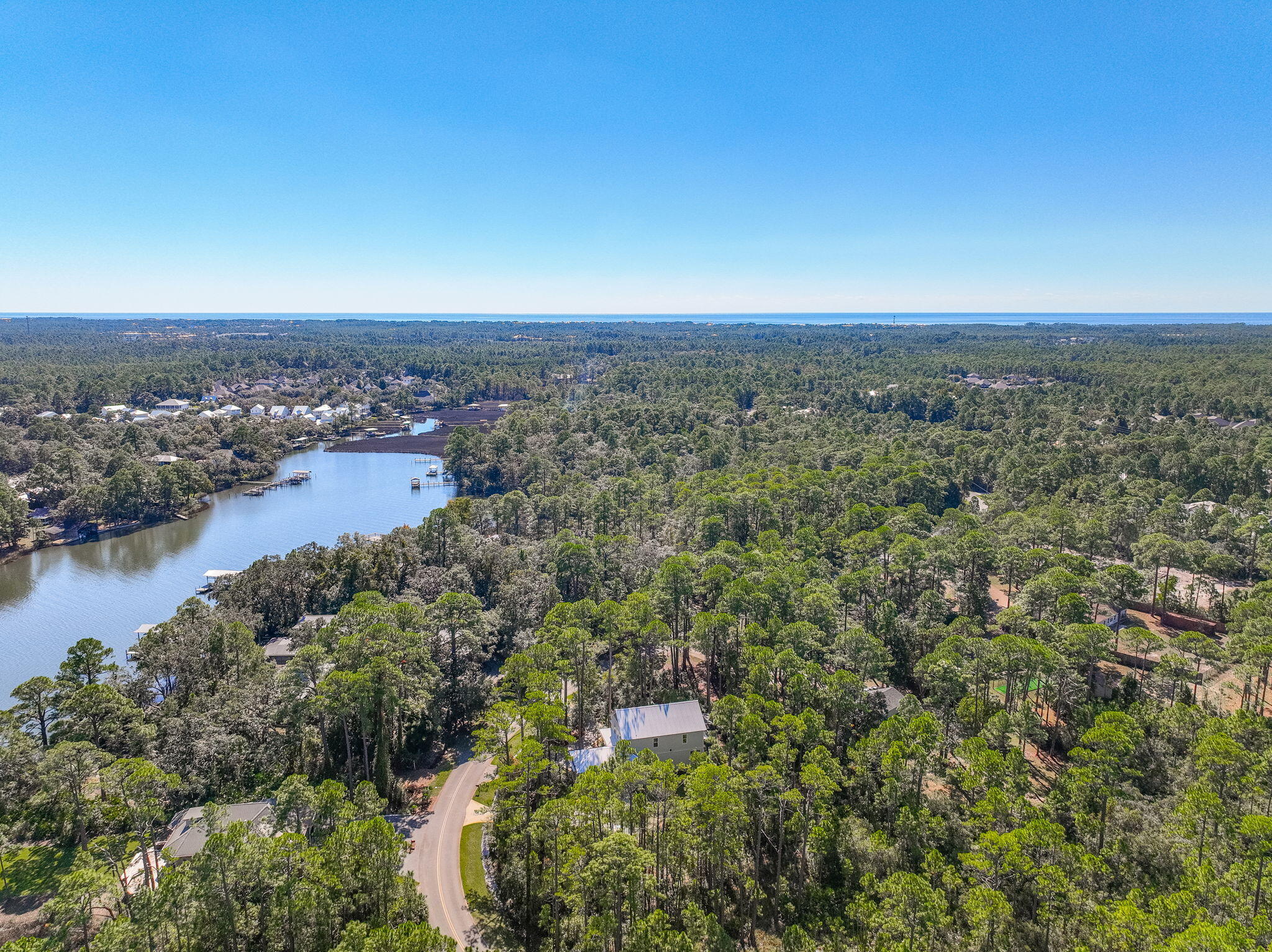 WOODLAND BAYOU ESTATES - Residential