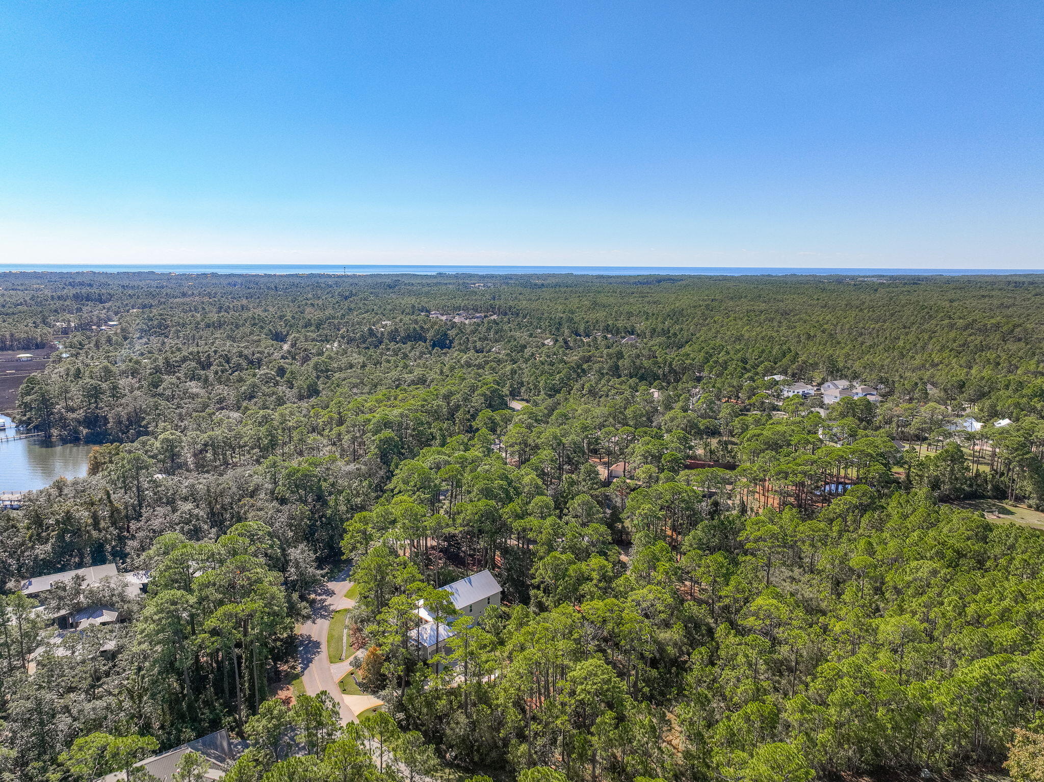 WOODLAND BAYOU ESTATES - Residential