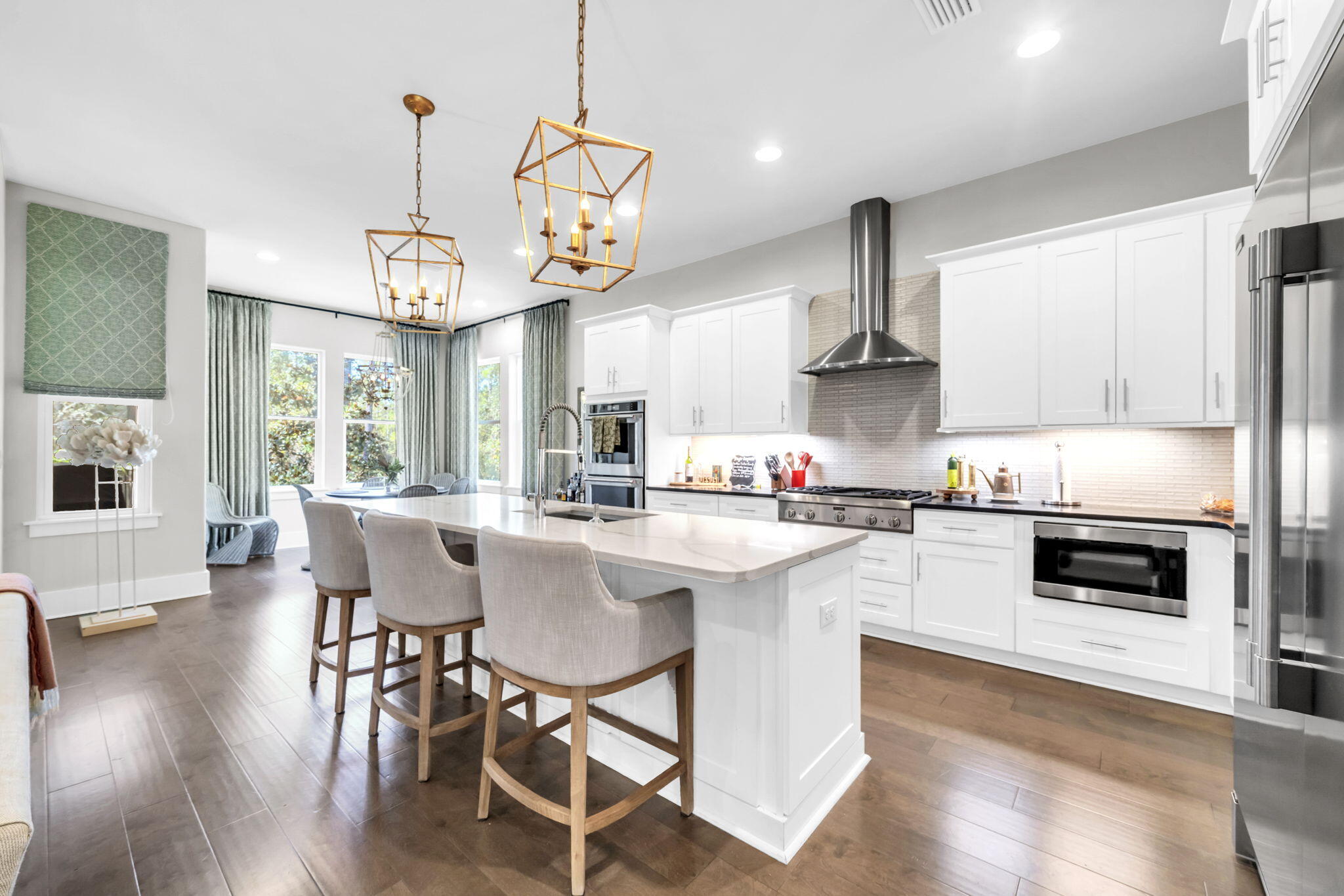 WOODLAND BAYOU ESTATES - Residential