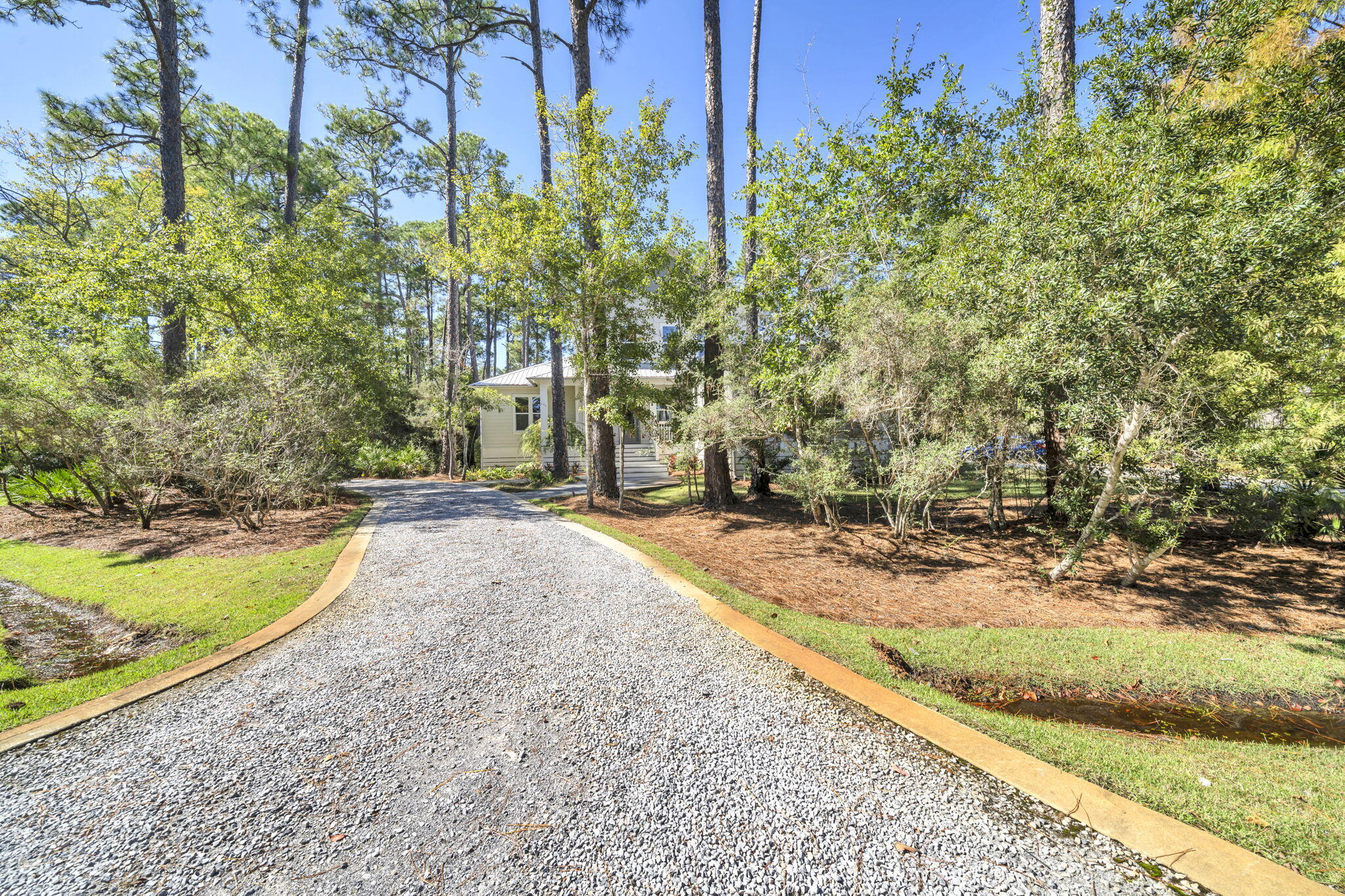 WOODLAND BAYOU ESTATES - Residential