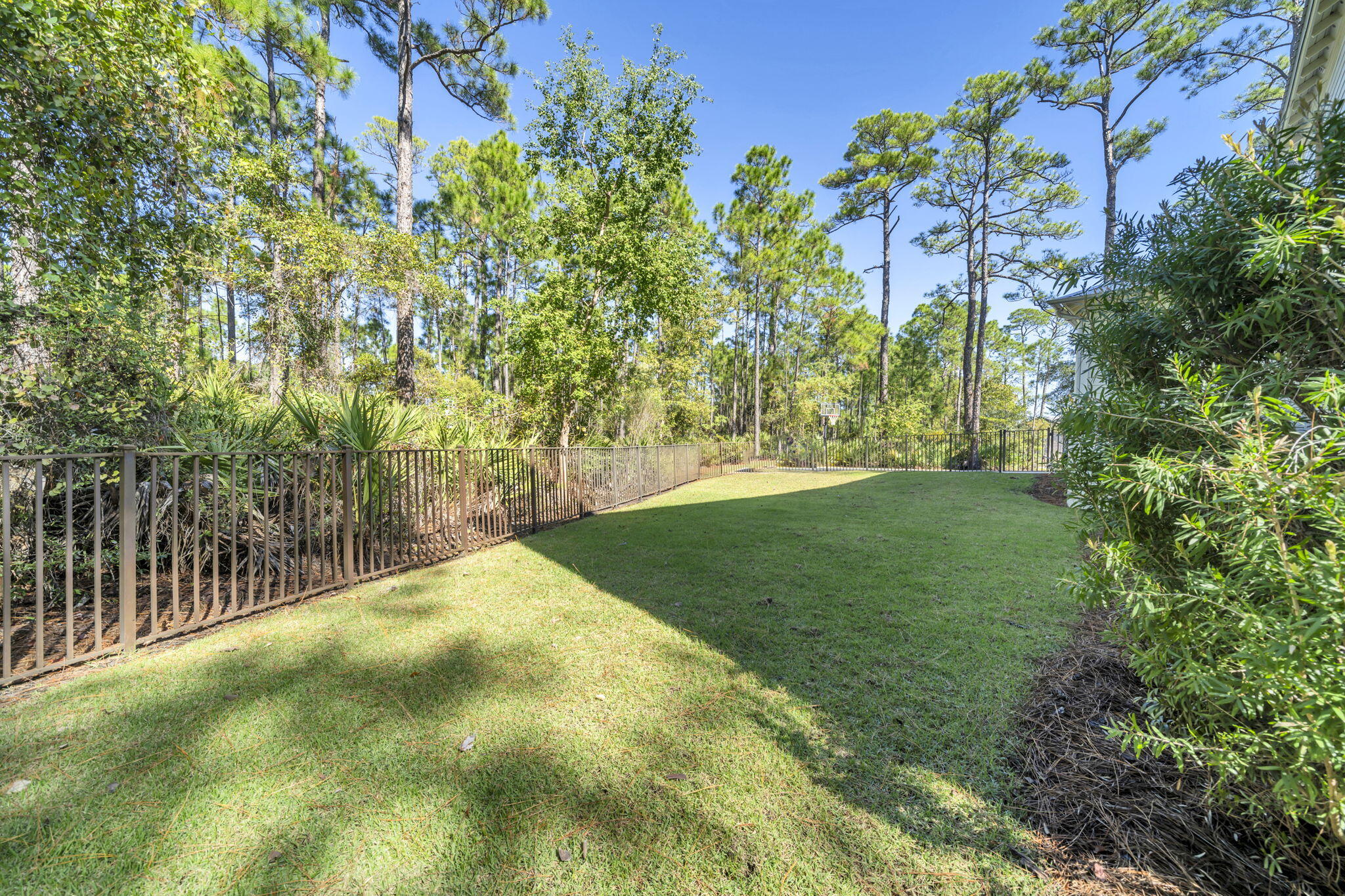 WOODLAND BAYOU ESTATES - Residential