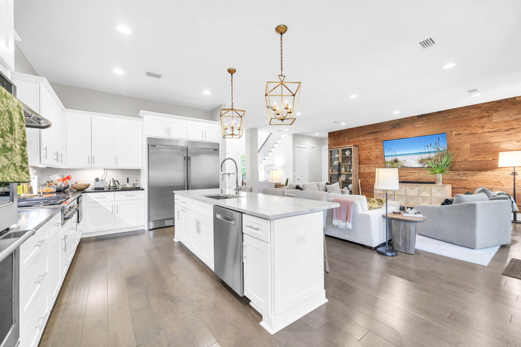 WOODLAND BAYOU ESTATES - Residential