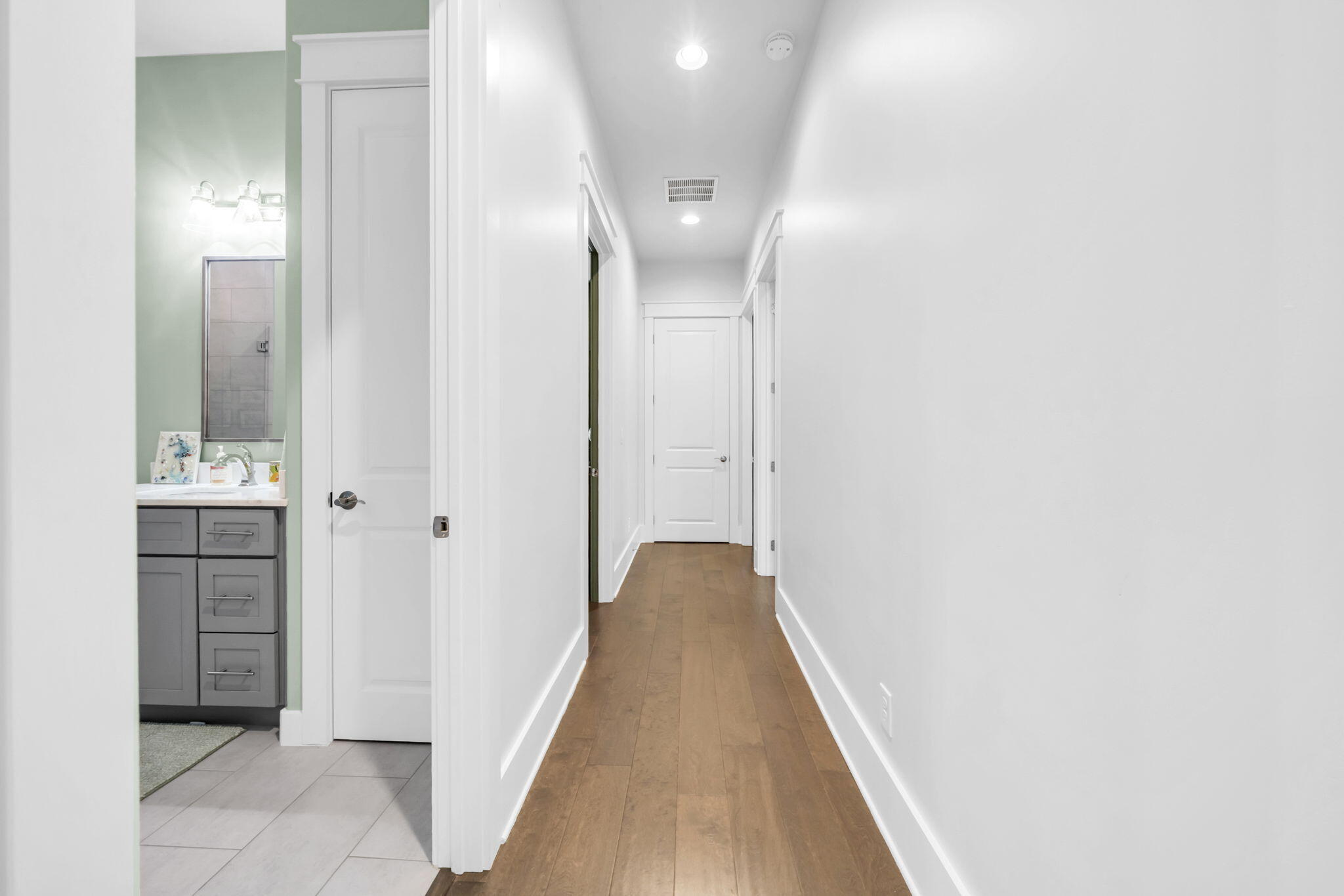 WOODLAND BAYOU ESTATES - Residential