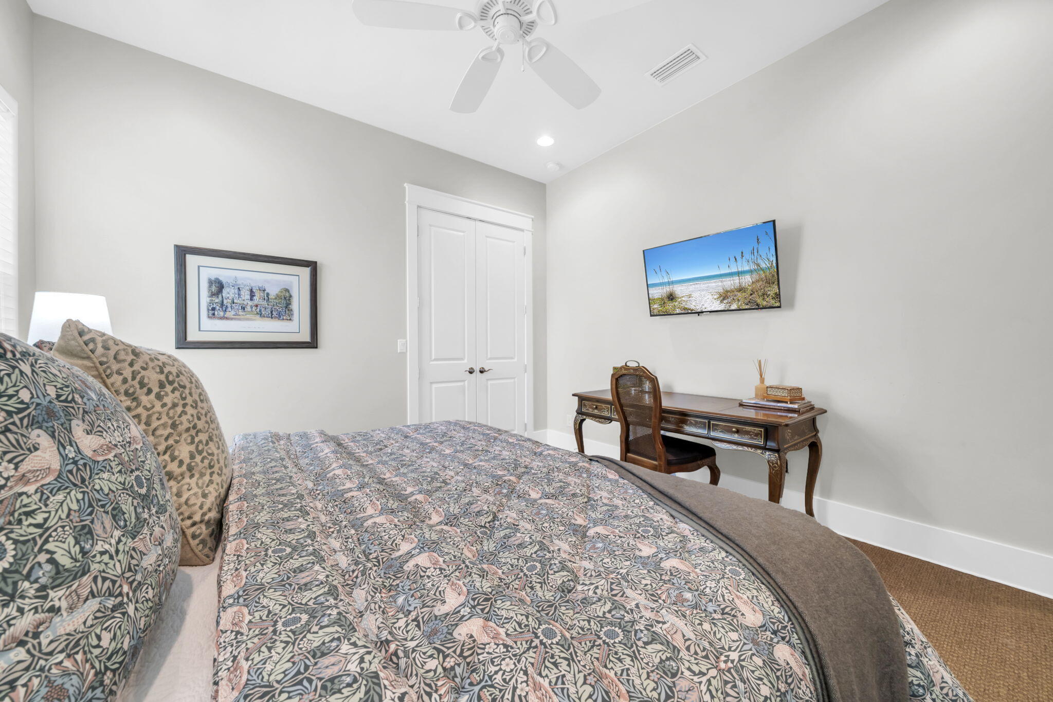 WOODLAND BAYOU ESTATES - Residential