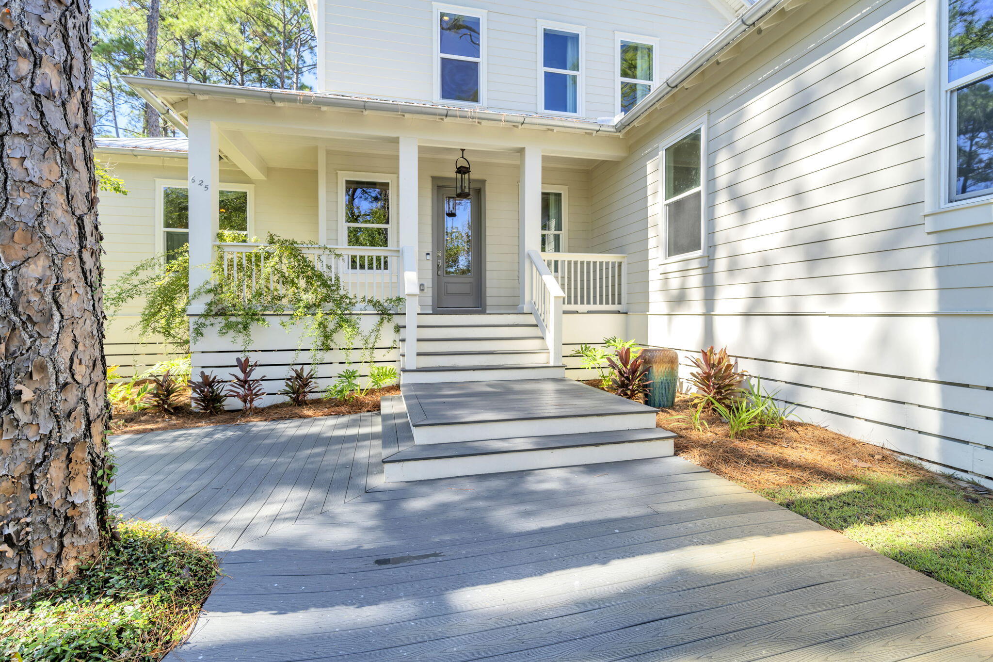 WOODLAND BAYOU ESTATES - Residential