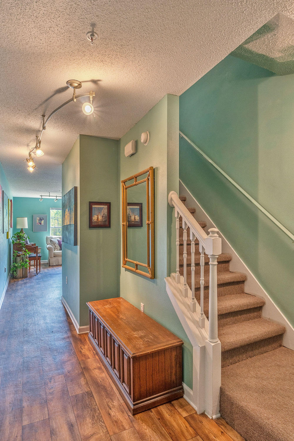 ROLLING PINES - Residential