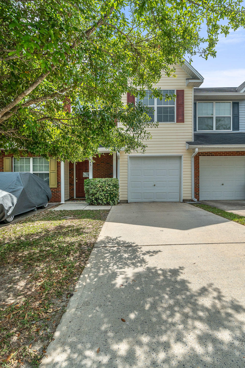 ROLLING PINES - Residential