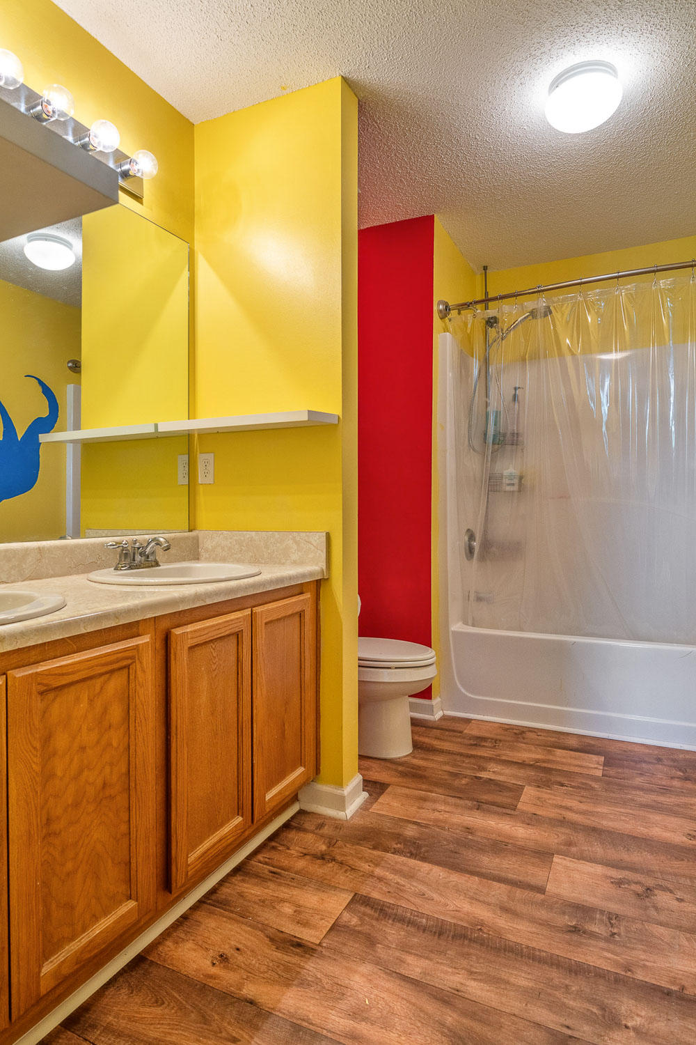 ROLLING PINES - Residential