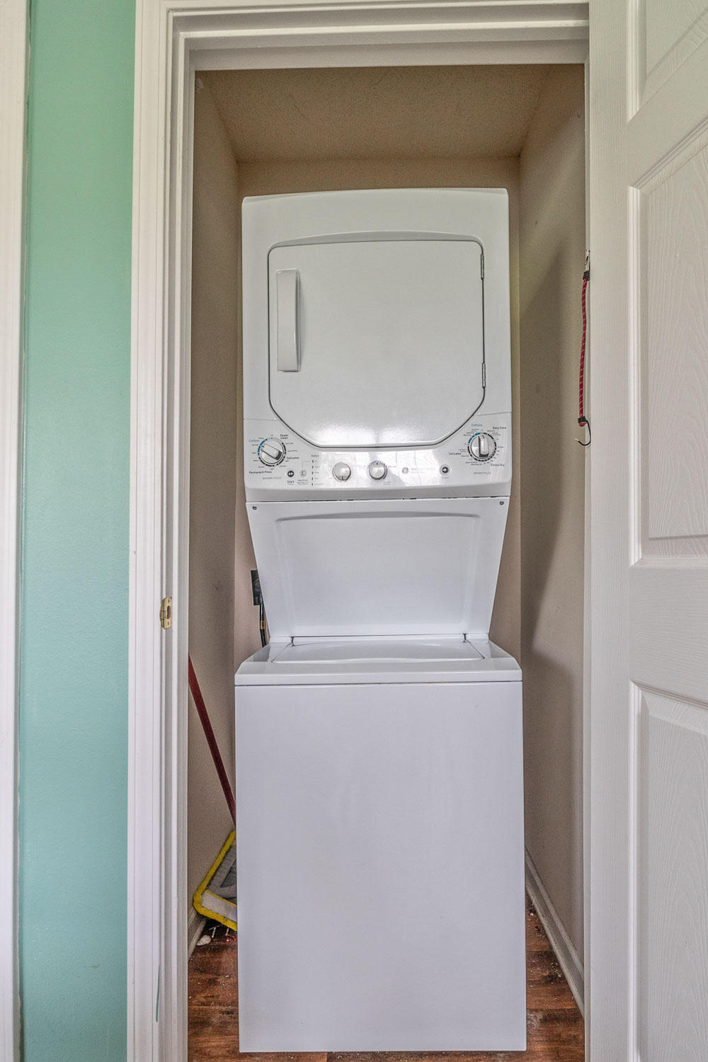 ROLLING PINES - Residential