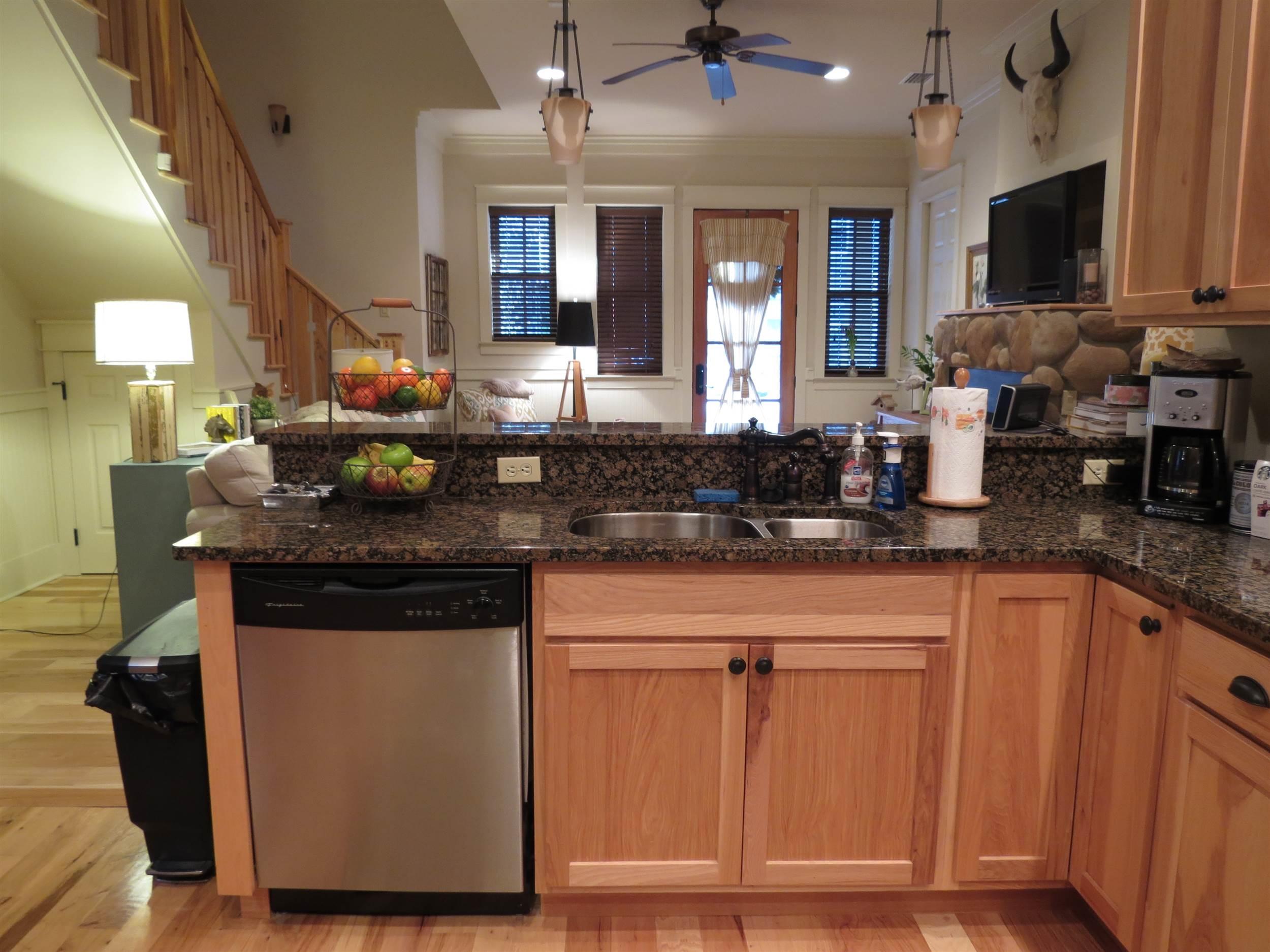 GRAYTON BEACH VILLAGE SQUARE - Residential