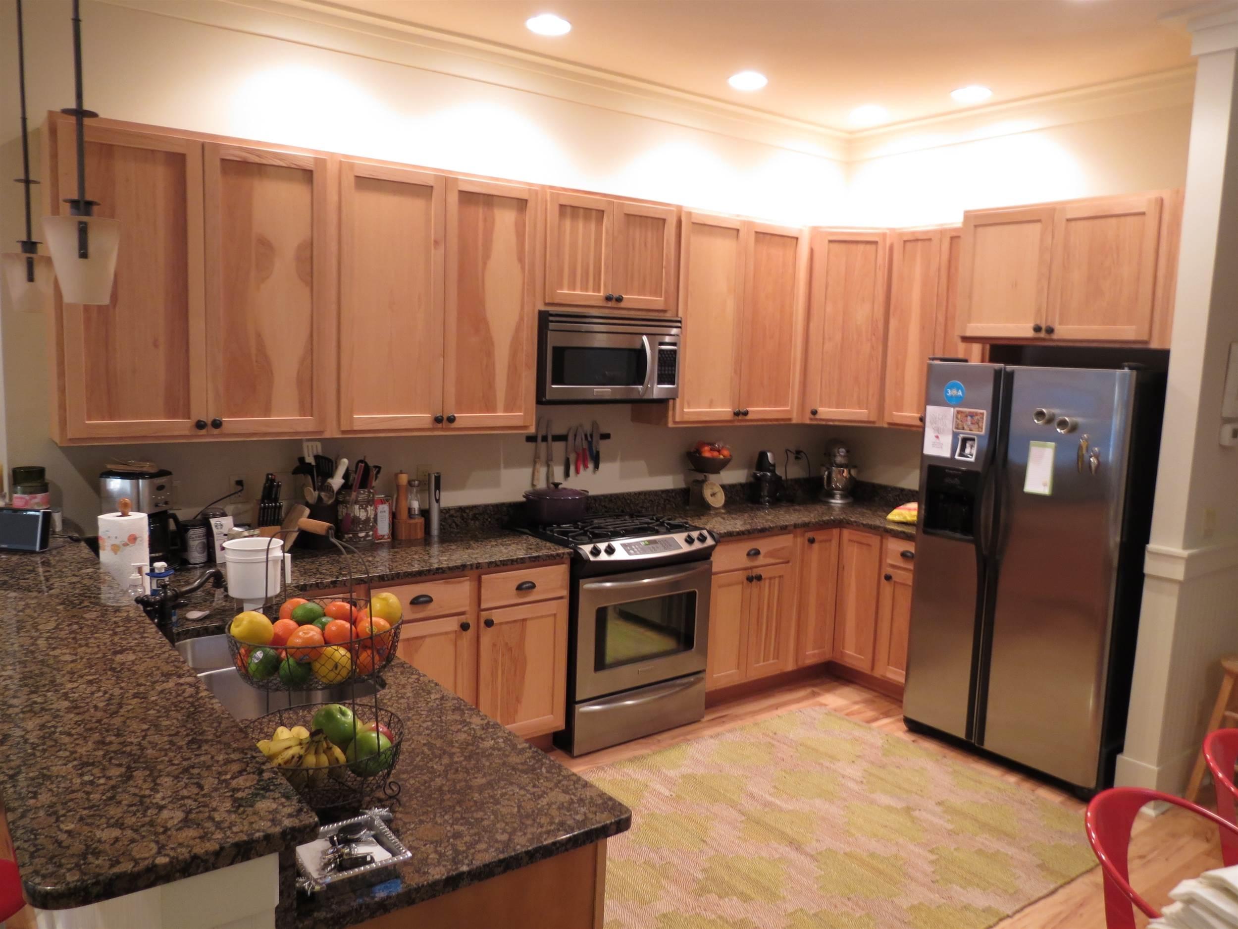 GRAYTON BEACH VILLAGE SQUARE - Residential