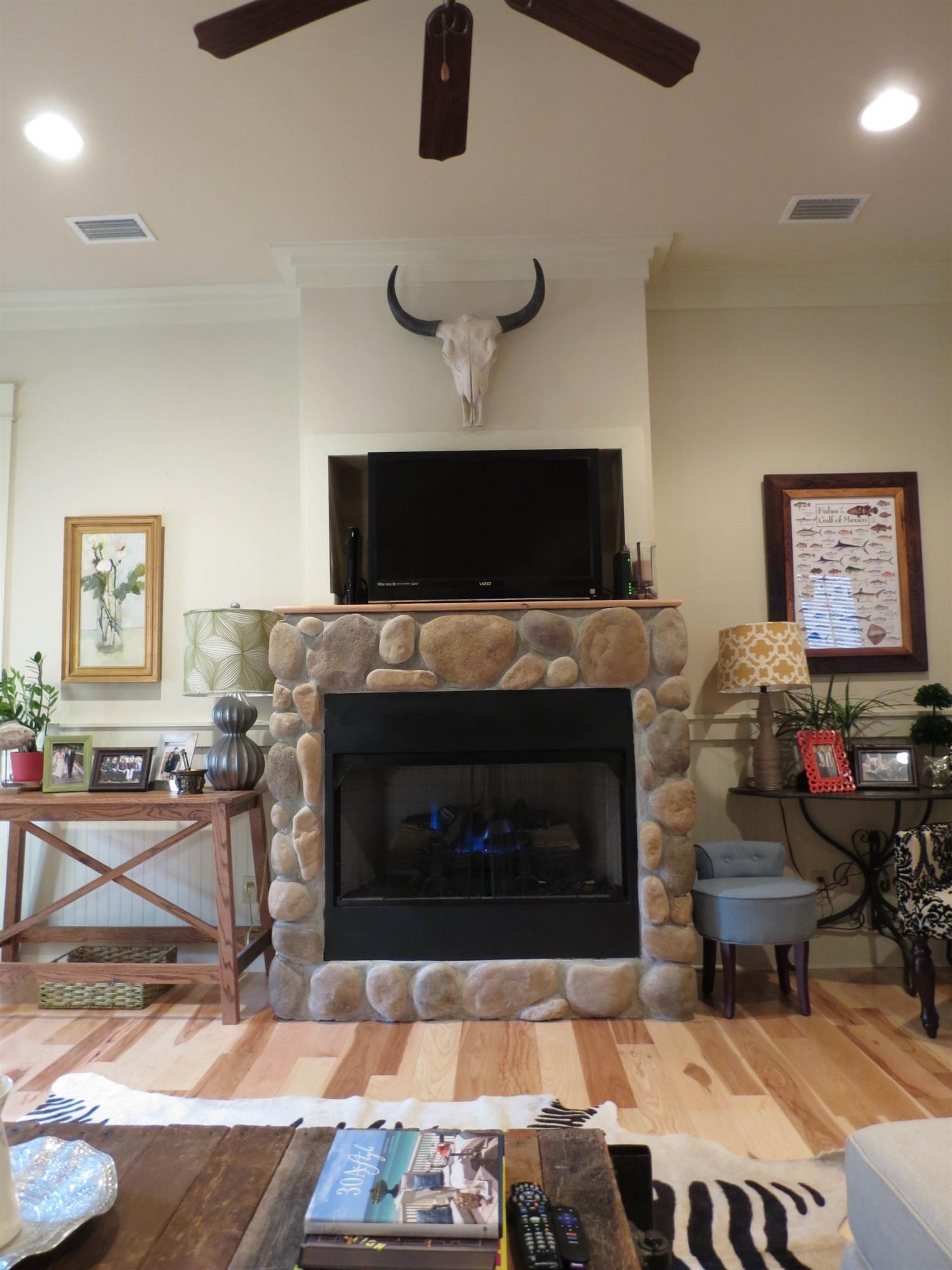 GRAYTON BEACH VILLAGE SQUARE - Residential