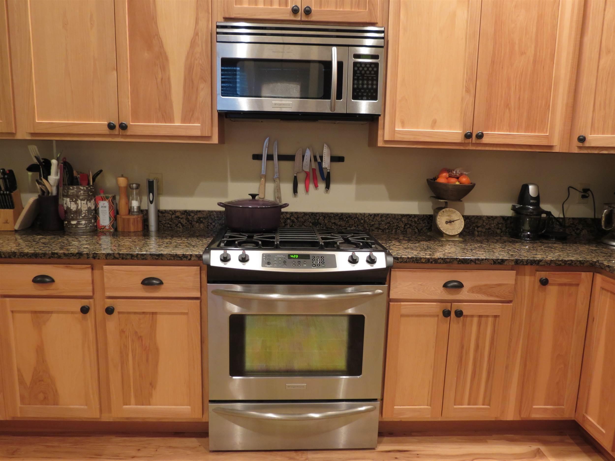 GRAYTON BEACH VILLAGE SQUARE - Residential