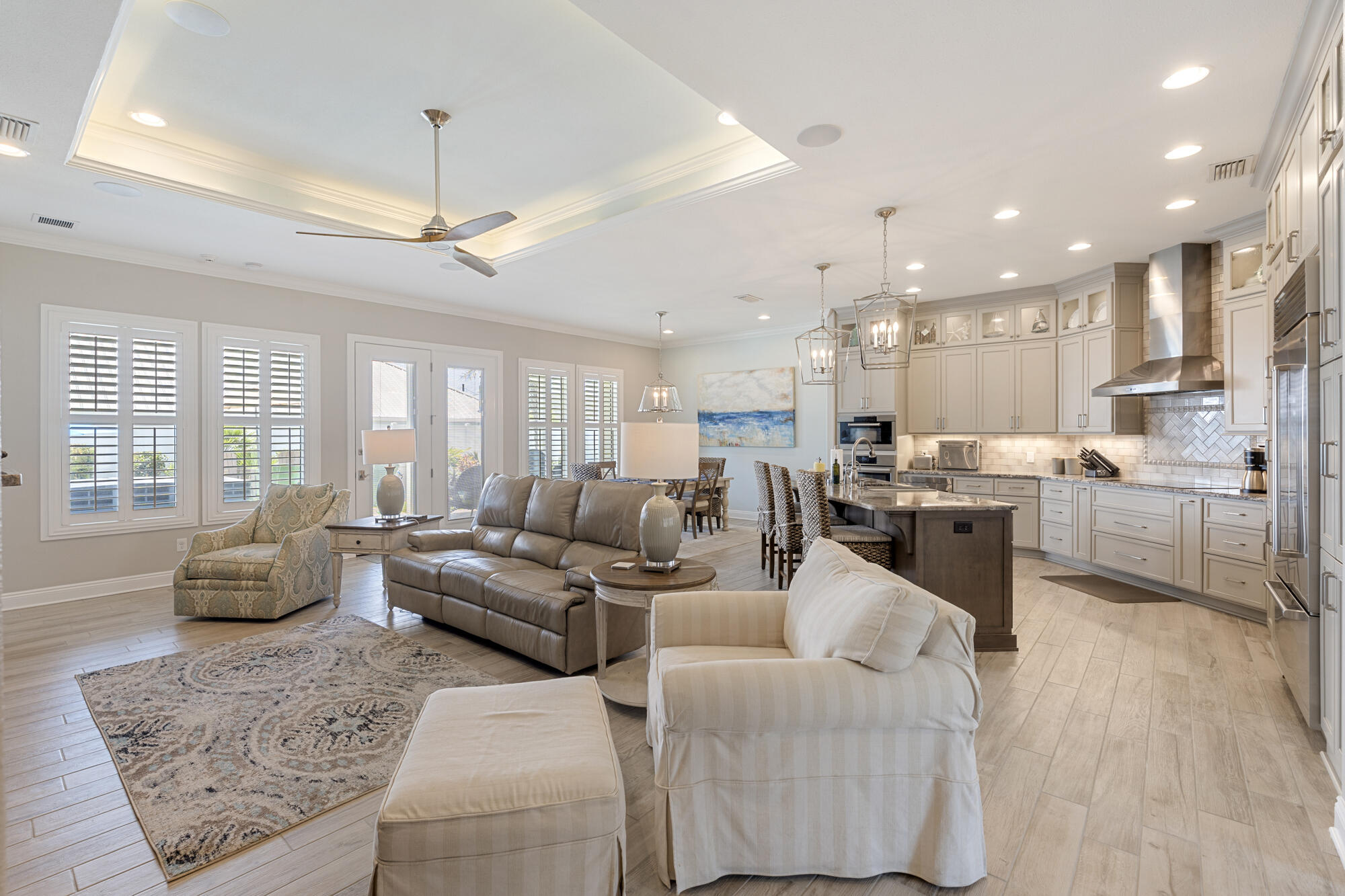 LAGUNA BEACH ESTATES - Residential