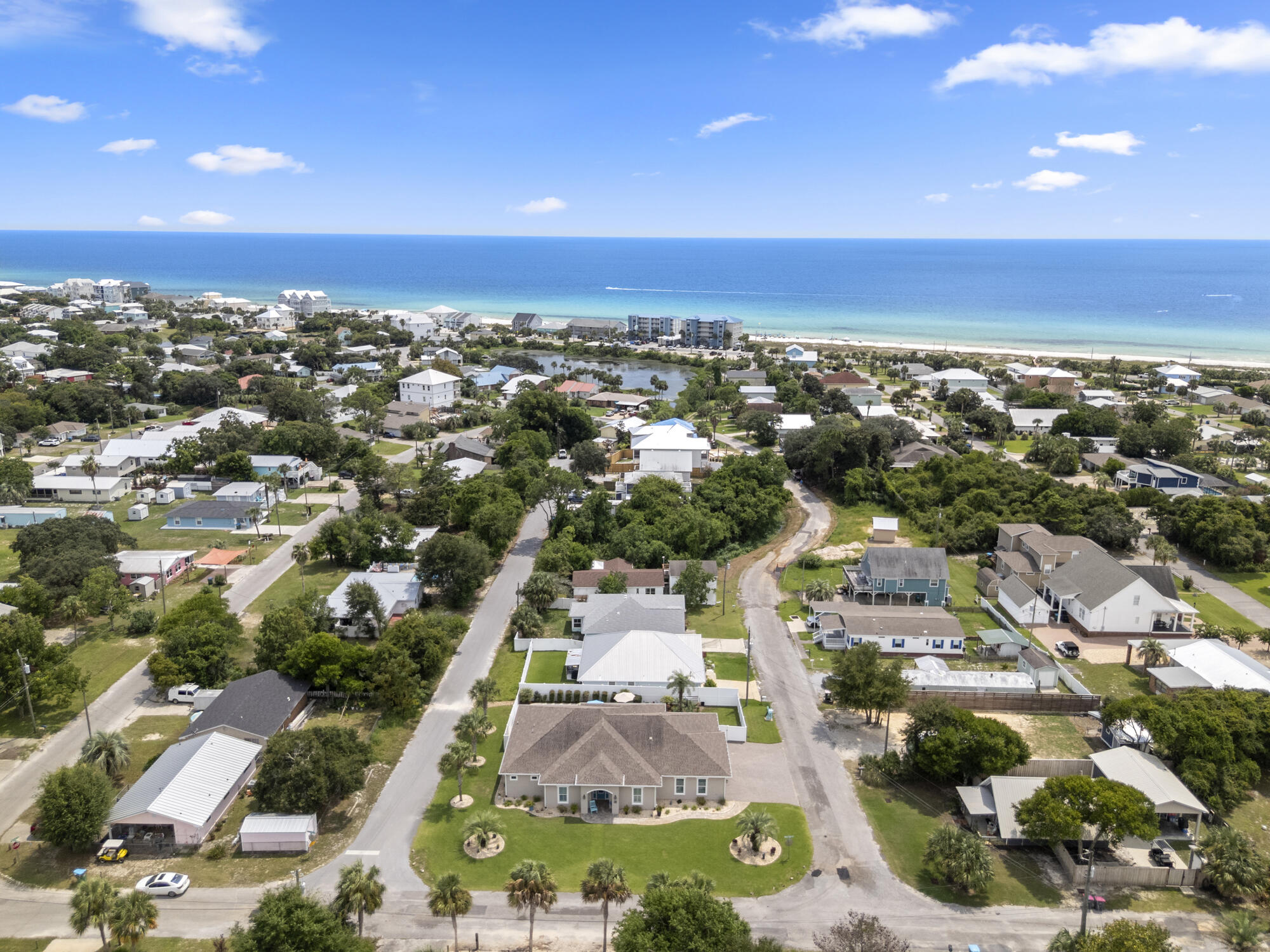 LAGUNA BEACH ESTATES - Residential