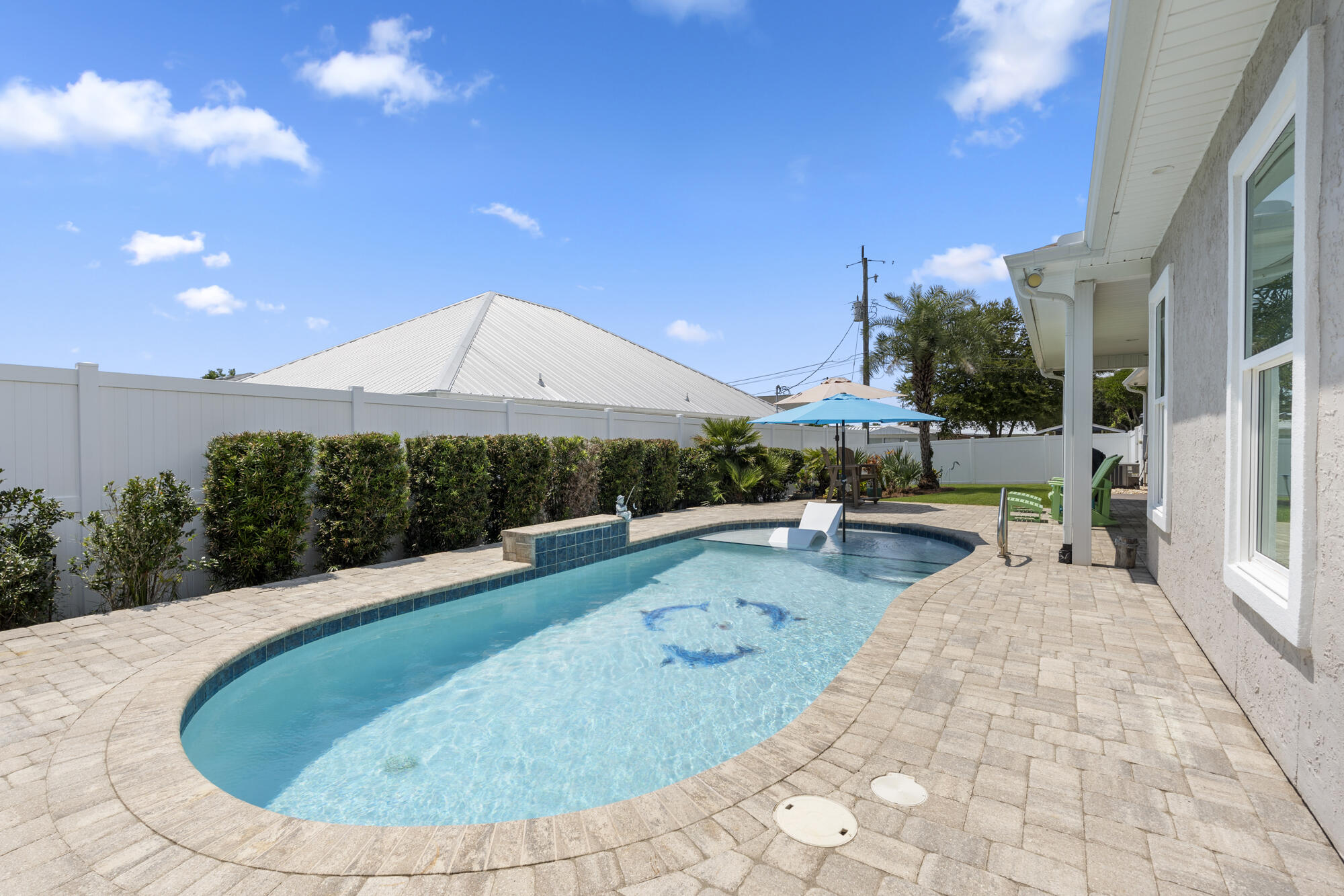 LAGUNA BEACH ESTATES - Residential