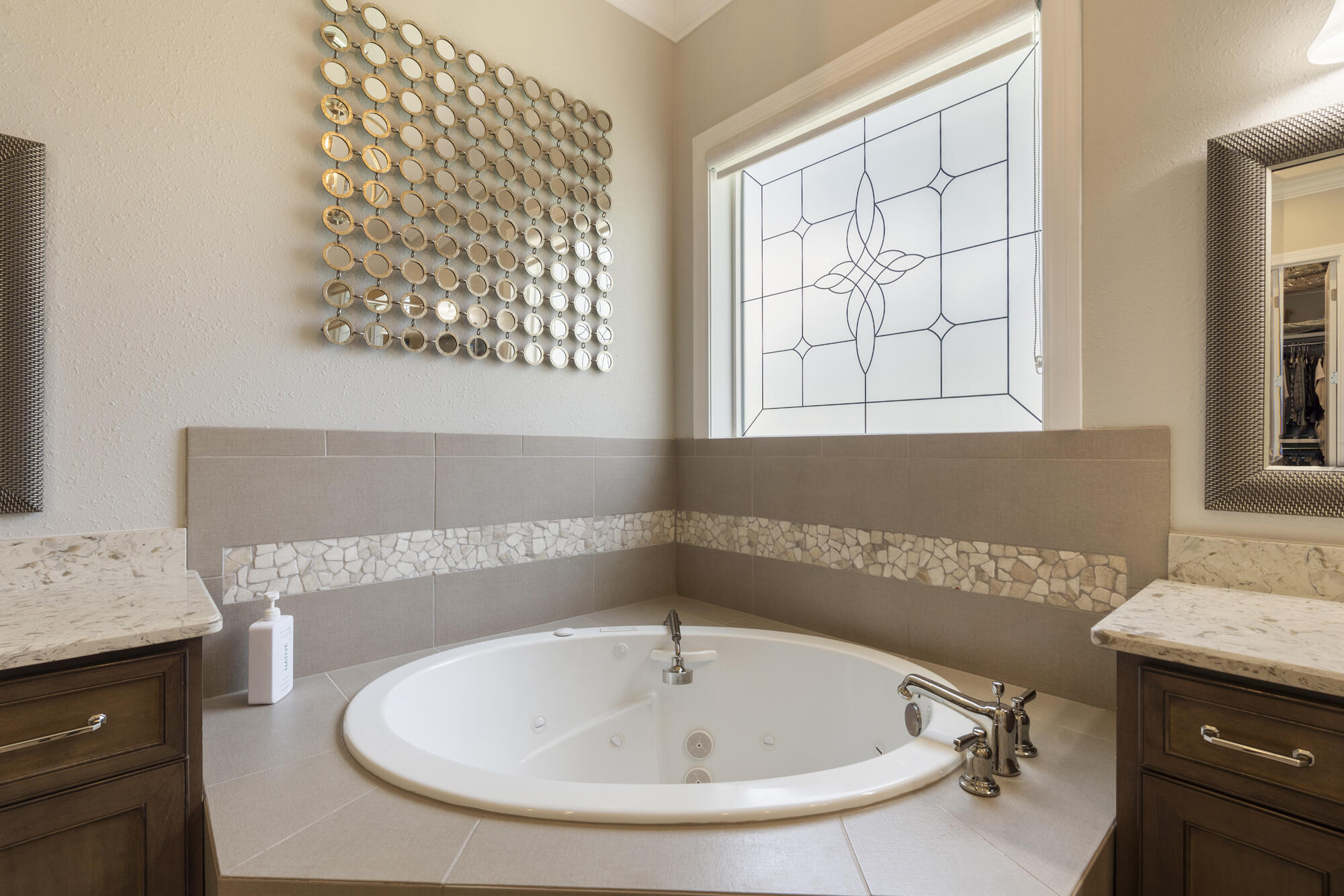 LAGUNA BEACH ESTATES - Residential