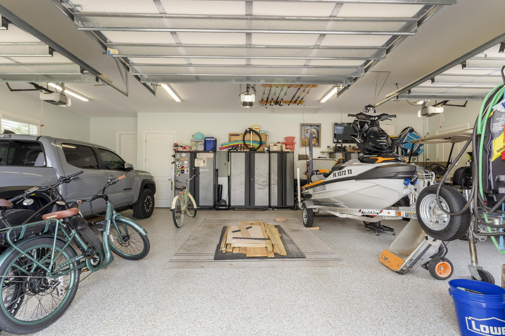 LAGUNA BEACH ESTATES - Residential