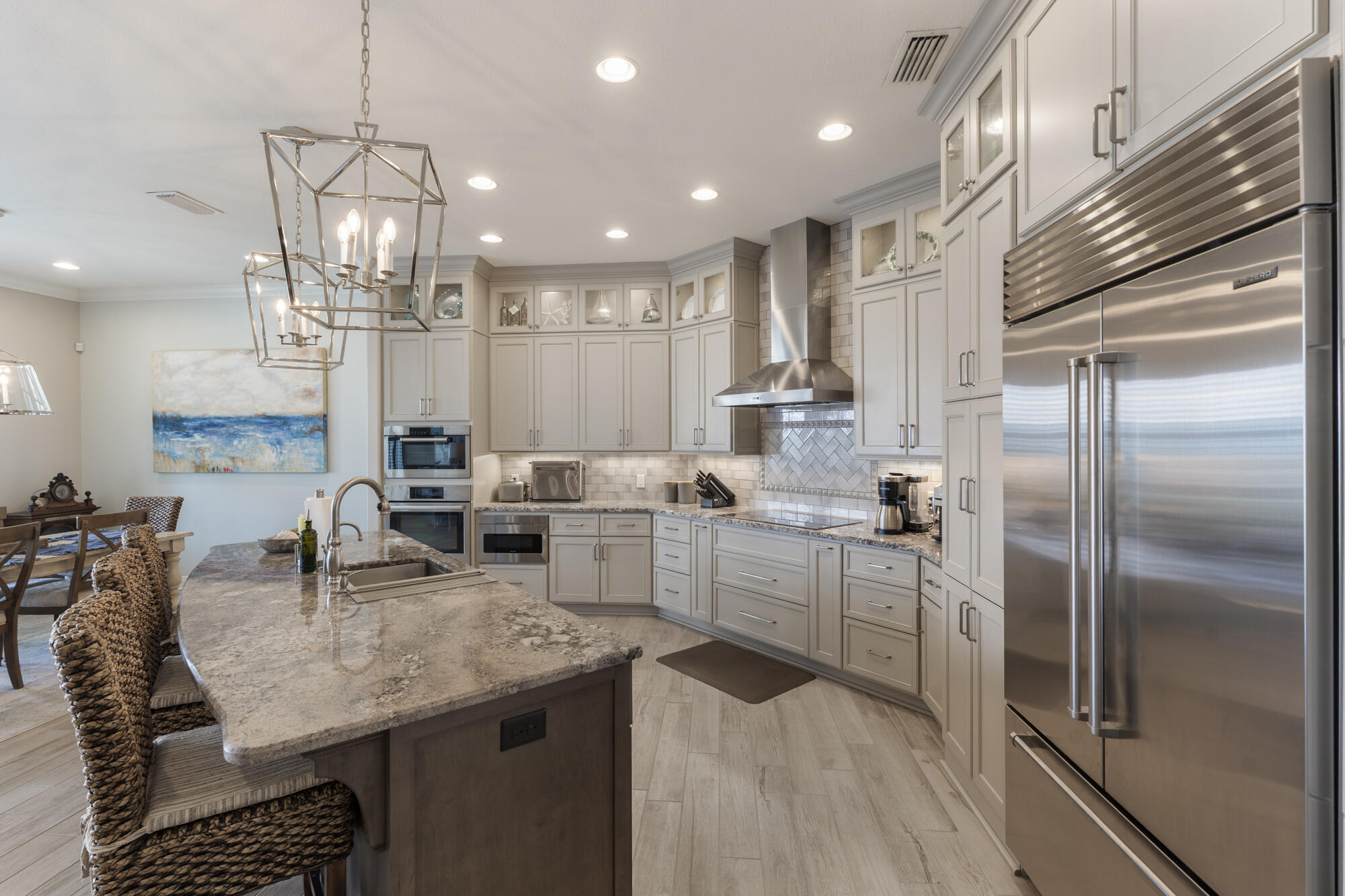 LAGUNA BEACH ESTATES - Residential