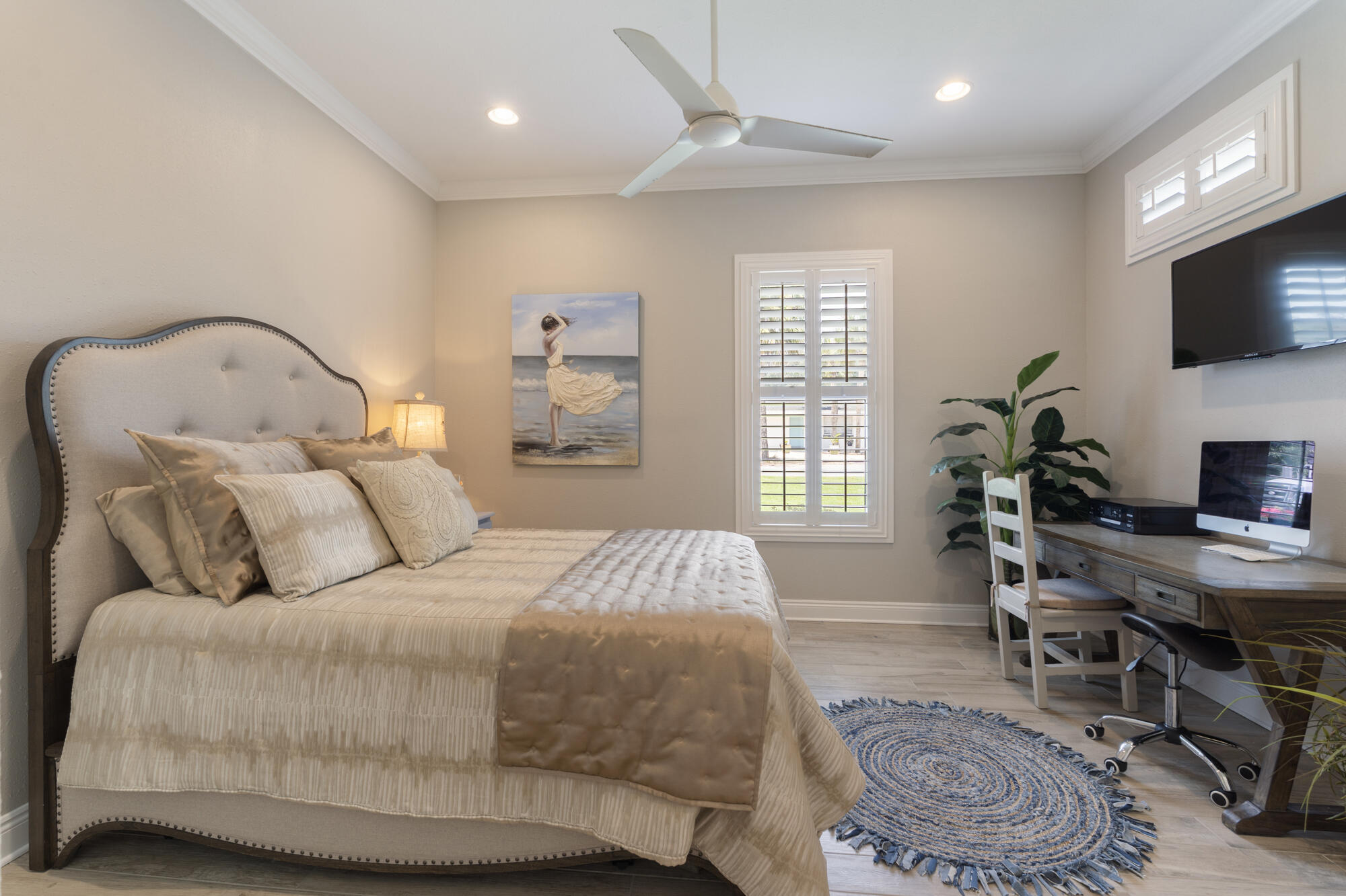 LAGUNA BEACH ESTATES - Residential