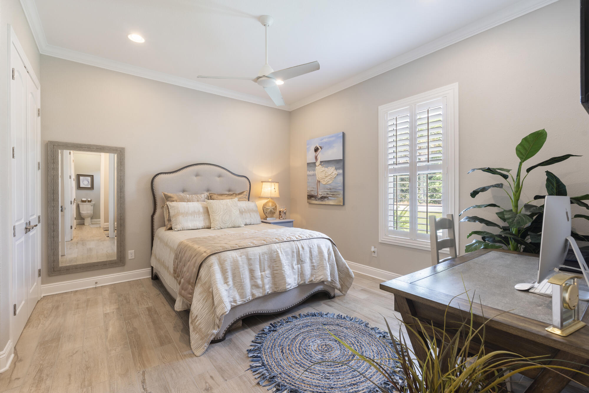 LAGUNA BEACH ESTATES - Residential