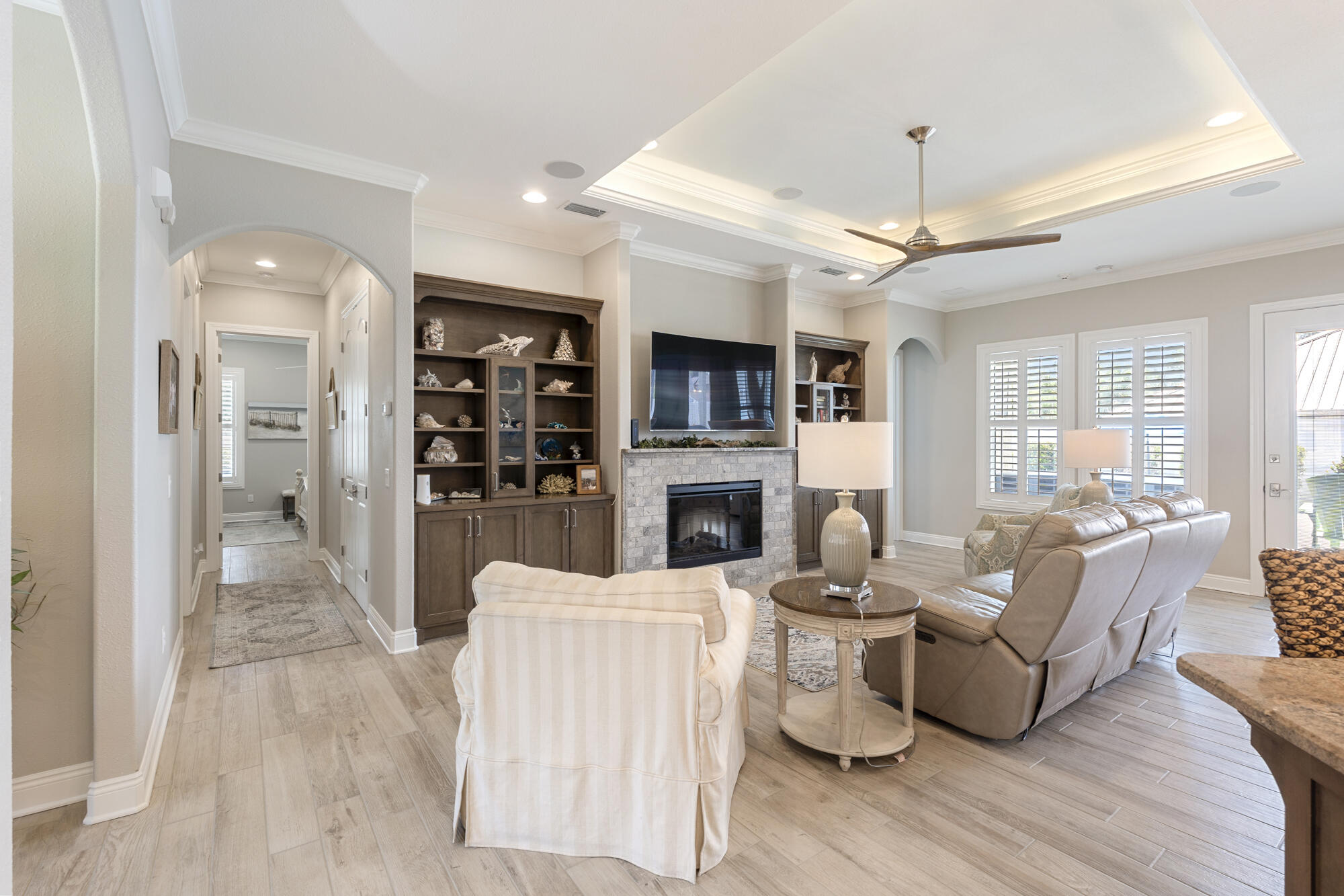 LAGUNA BEACH ESTATES - Residential